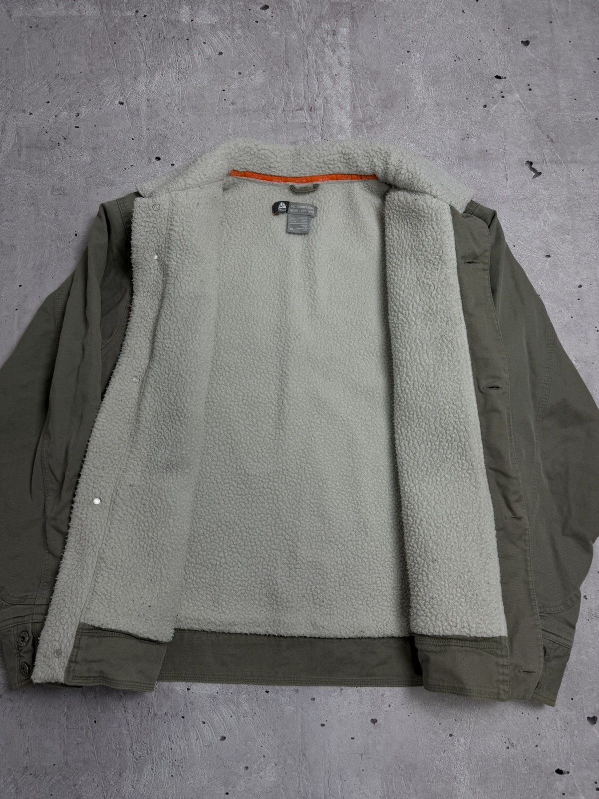 Nike ACG Vintage Nike Acg Khaki Sherpa Jacket Size US XL / EU 56 / 4 - 15 Thumbnail