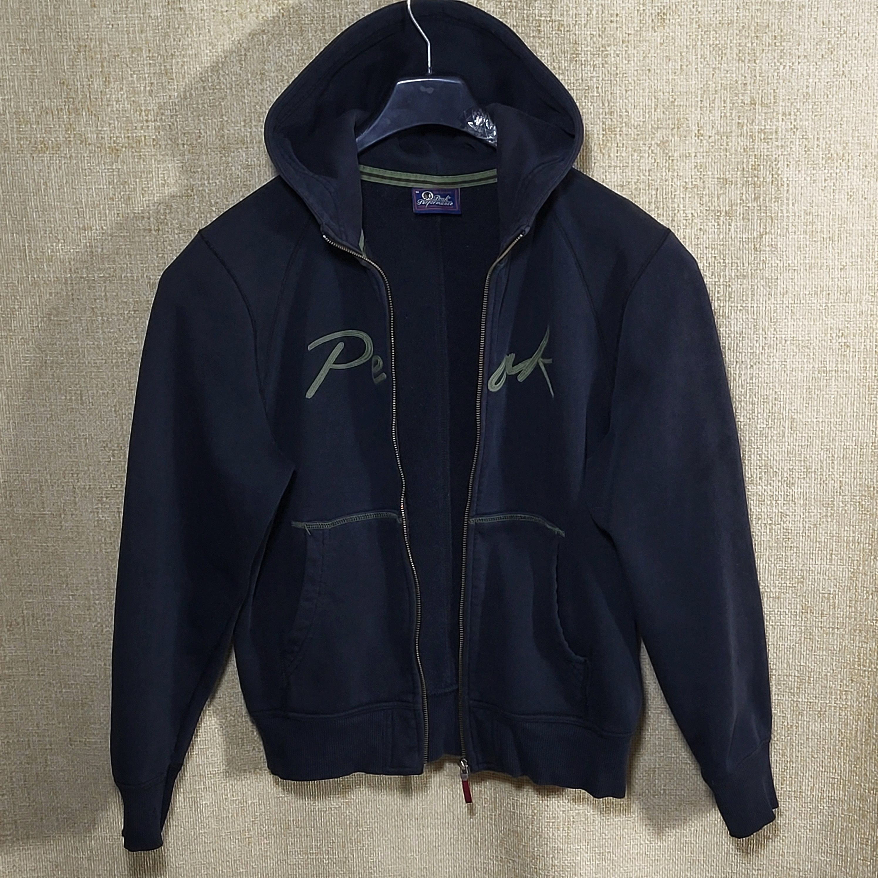 Peak Performance Vintage Peak Performance Hoodie Surf Style SK8 Streetwear Size US M / EU 48-50 / 2 - 5 Thumbnail