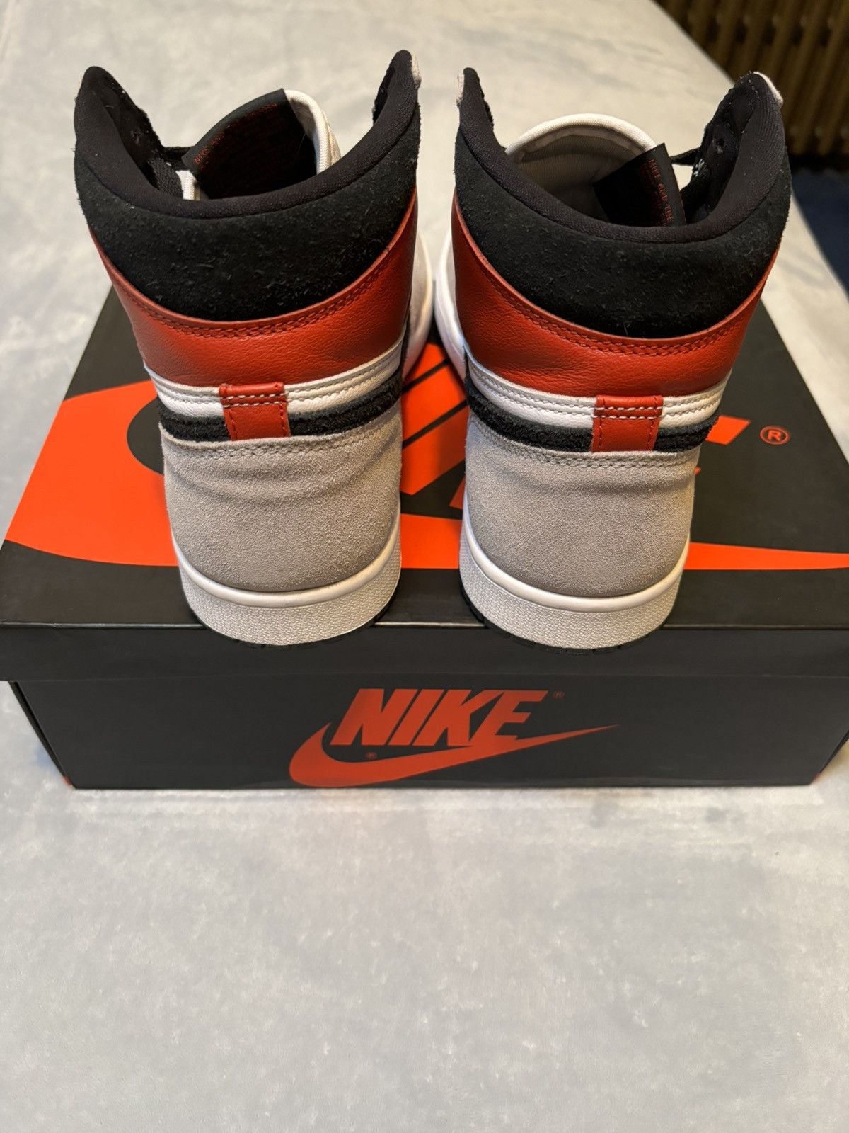 Jordan Brand Jordan 1 Retro High OG Smoke Gray 2020 Size 10 Size US 10 / EU 43 - 5 Thumbnail