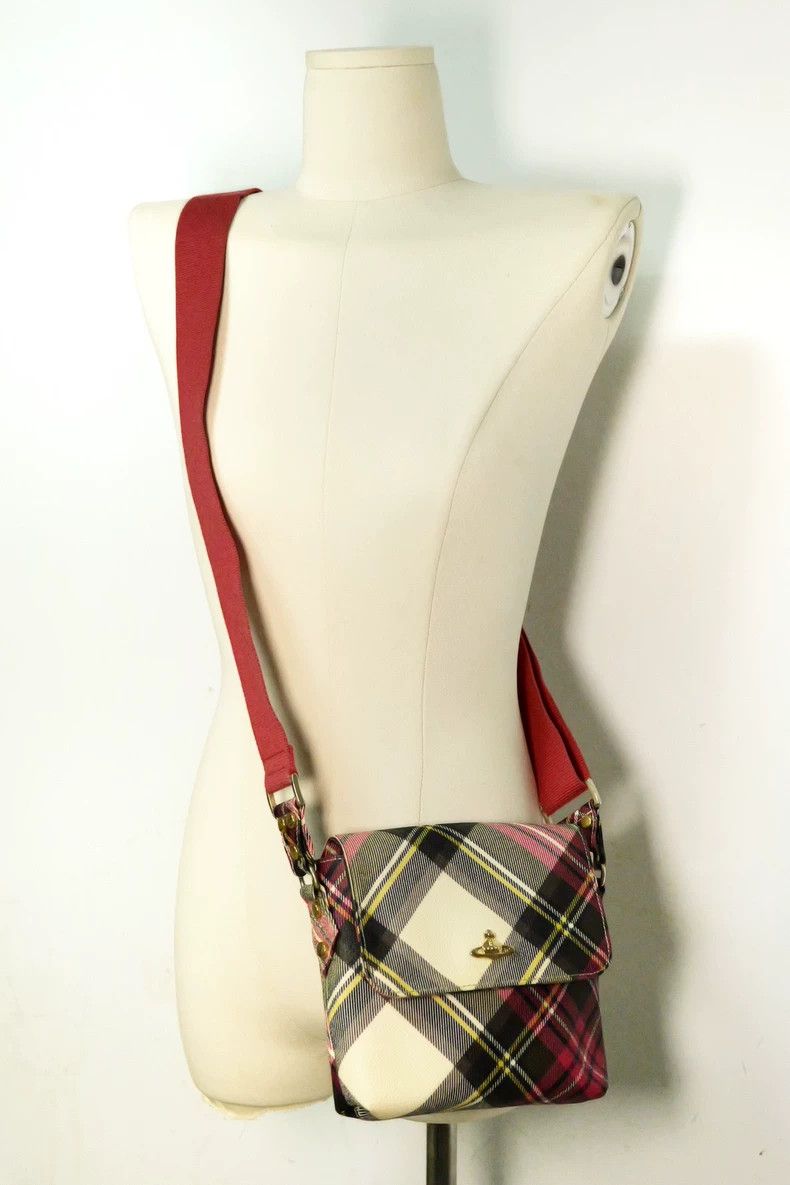 Vivienne Westwood Vivienne Westwood size os Mid-century classic plaid shoulde Size ONE SIZE - 3 Thumbnail