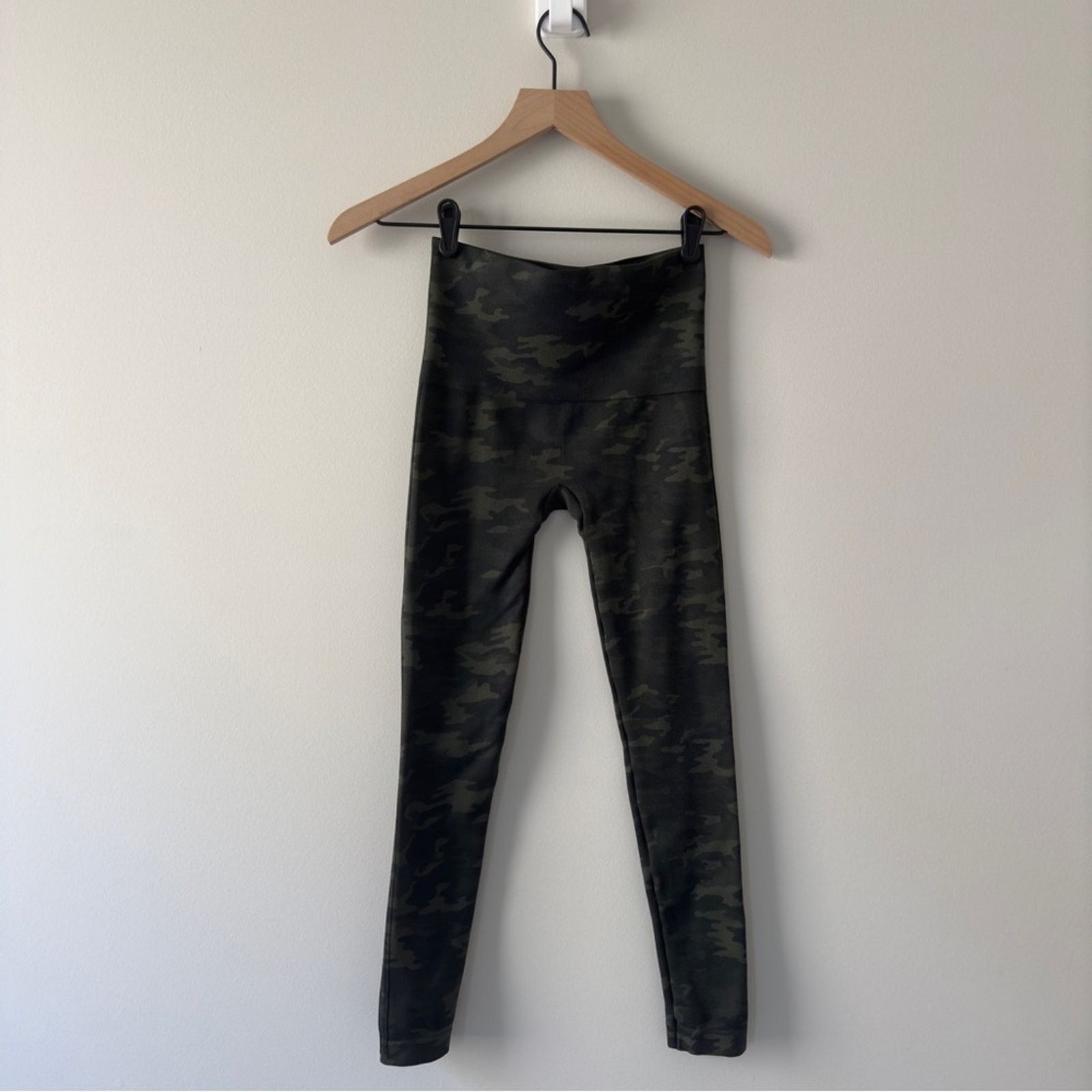 Spanx Spanx Camo Print High Waist Leggings Camouflage stretch M Size 30" / US 8 / IT 44 - 2 Thumbnail
