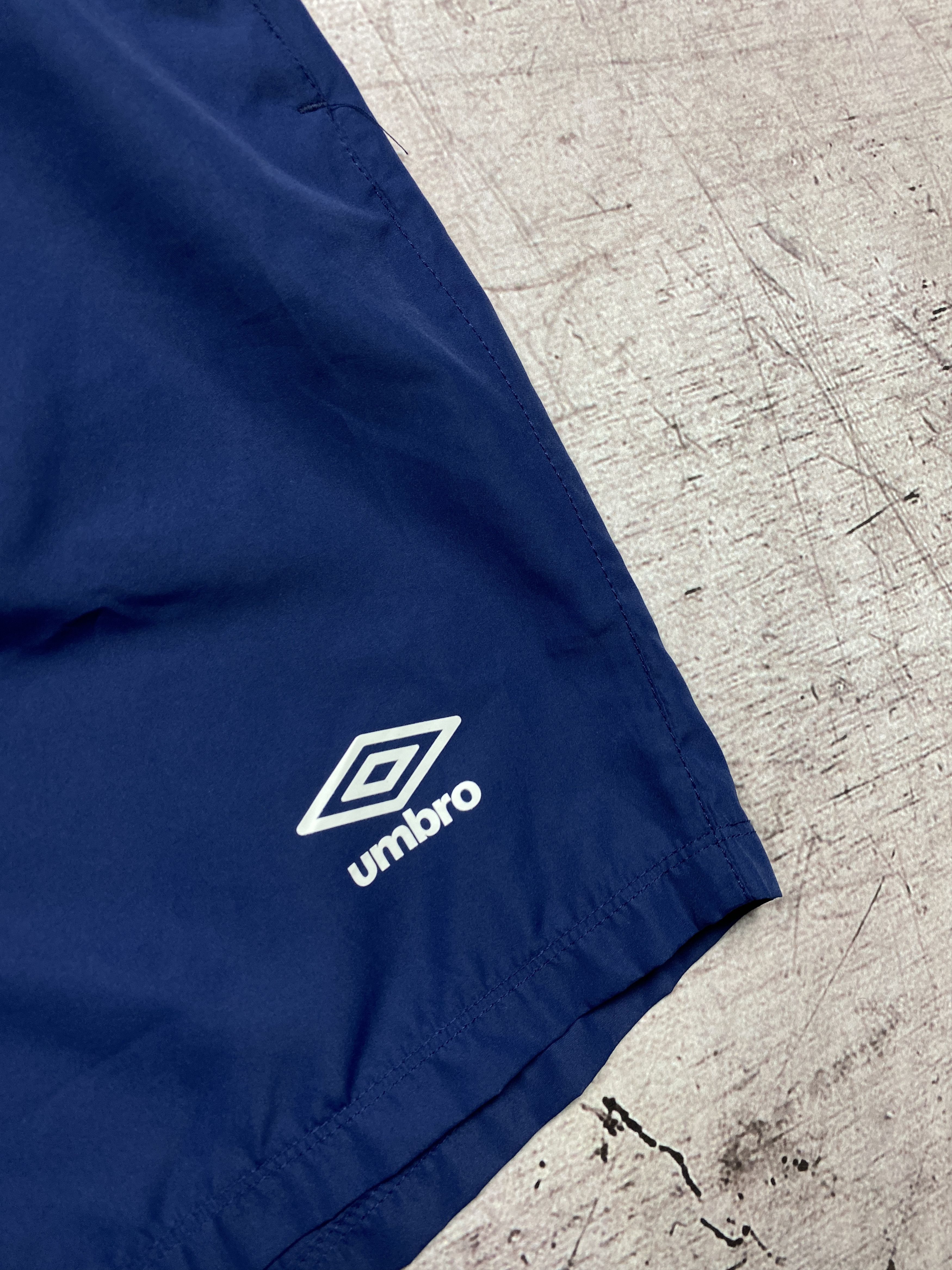 Umbro × Vintage Vintage Umbro Nylon Shorts Size US 36 / EU 52 - 3 Thumbnail
