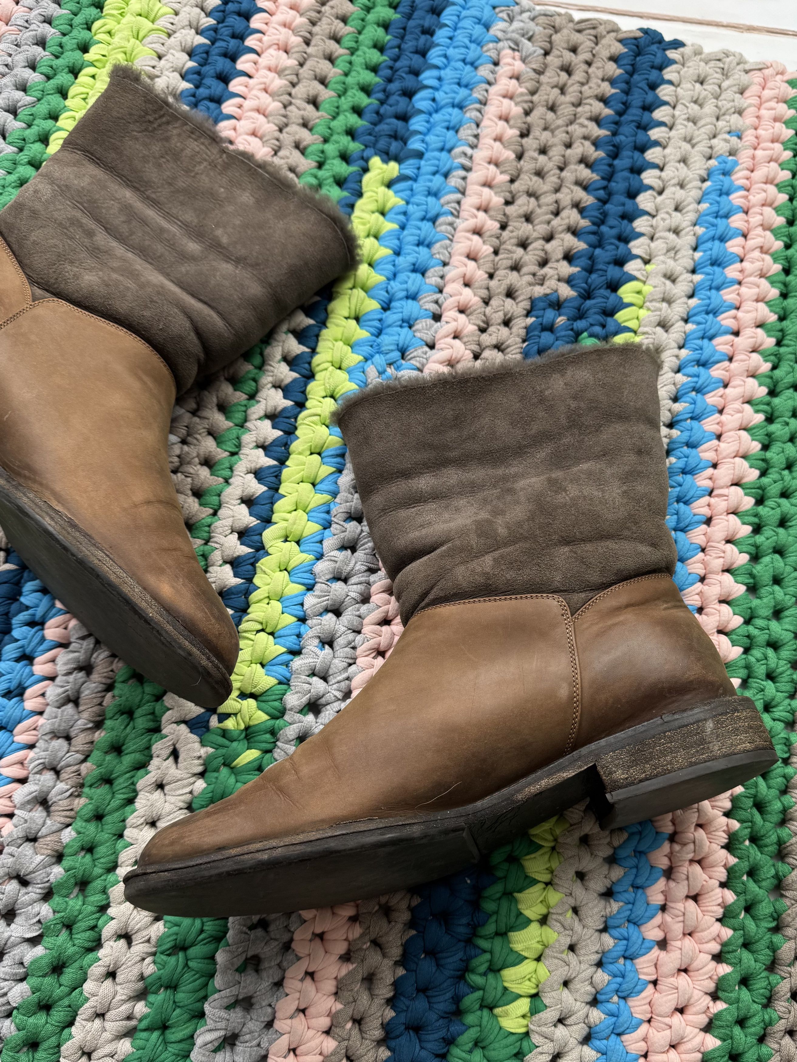 Salvatore Ferragamo Salvatore Ferragamo Leather/Real Sheepskin Boots (V247)(D10) Size US 9 / EU 42 - 6 Thumbnail