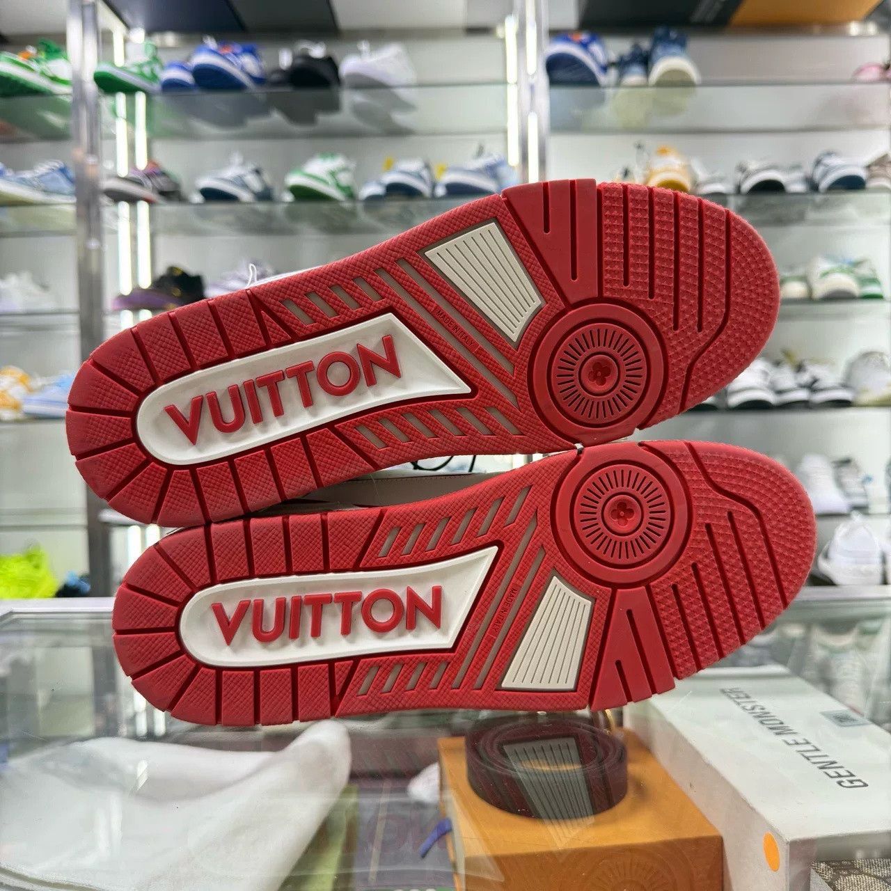 Louis Vuitton Louis Vuitton LV Trainer York Limited Size US 9.5 / EU 42-43 - 6 Thumbnail