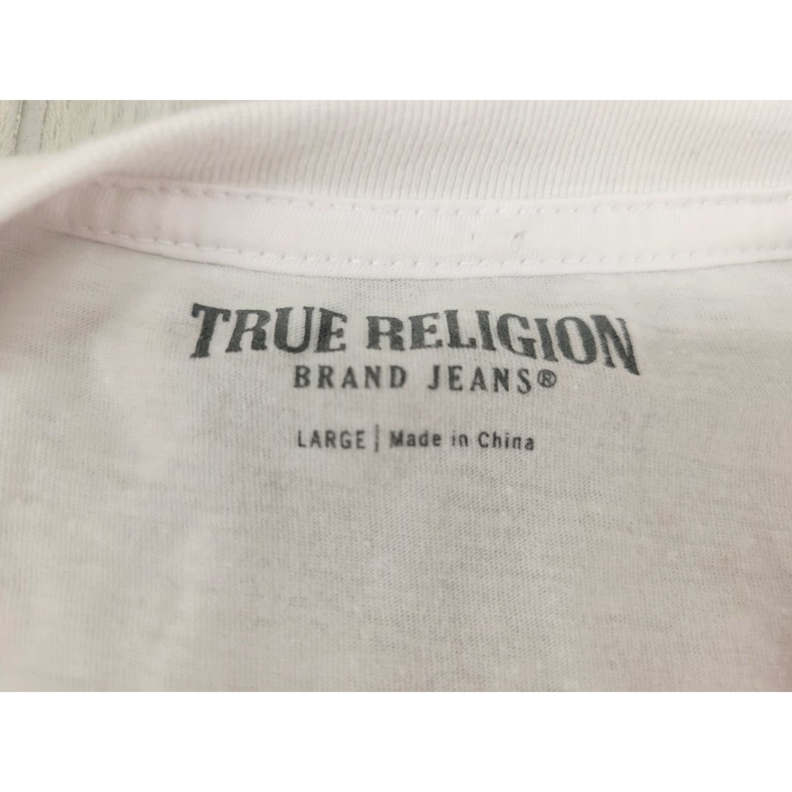 True Religion True Religion Mens T Shirt Rainbow Logo White L Shirt Adults Regular Short Sleeve Crew Neck Cotton Blend Knit Size US L / EU 52-54 / 3 - 8 Thumbnail