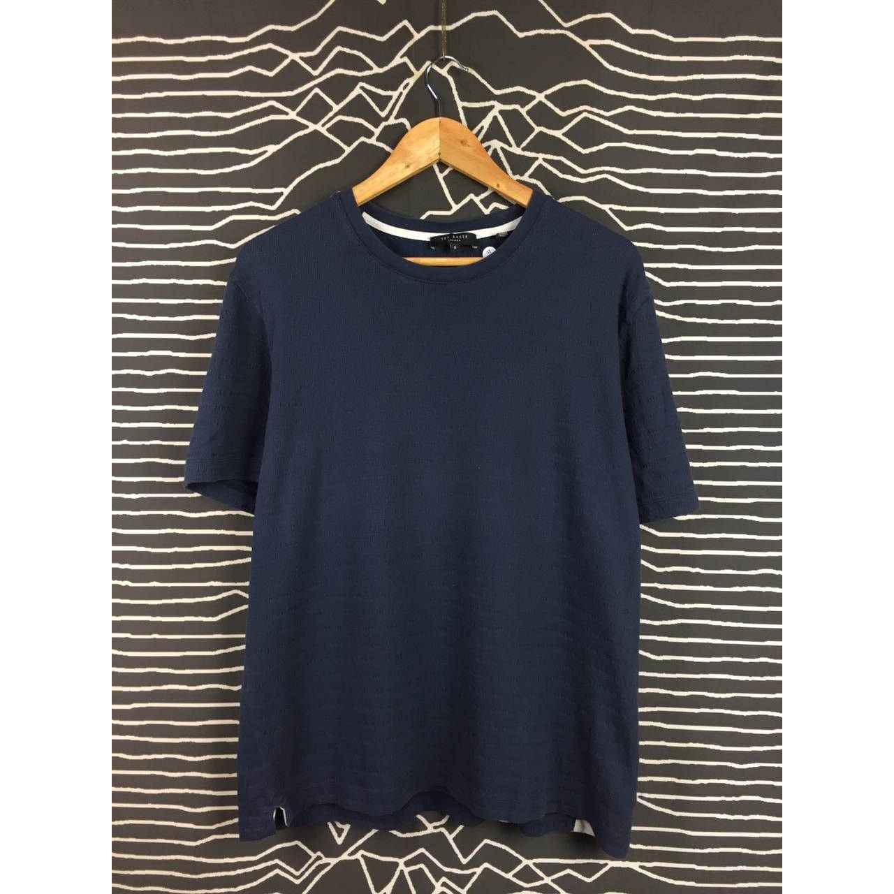 Ted Baker × Vintage Ted Baker London KINGSRD Casual Crew Neck Tee Size US XL / EU 56 / 4 - 1 Thumbnail