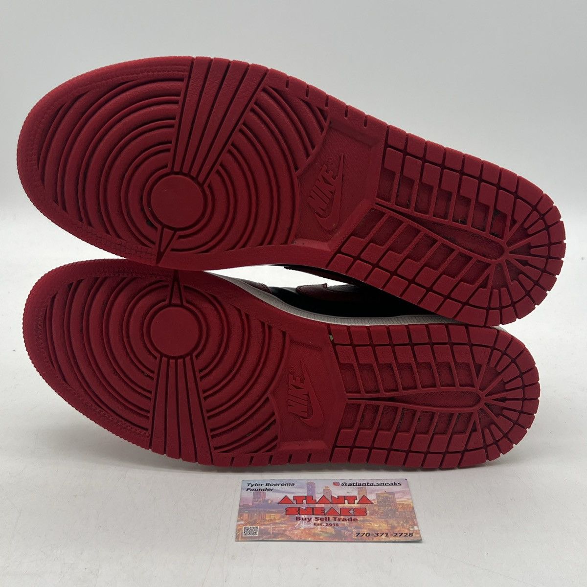 Nike Air Jordan 1 Low reverse bred Size US 9 / EU 42 - 7 Thumbnail