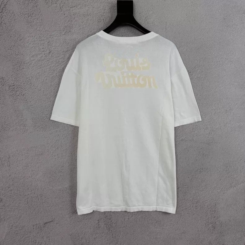 Louis Vuitton Louis Vuitton White Flower Logo Embroidery Knit Crew Neck Size US XL / EU 56 / 4 - 2 Thumbnail