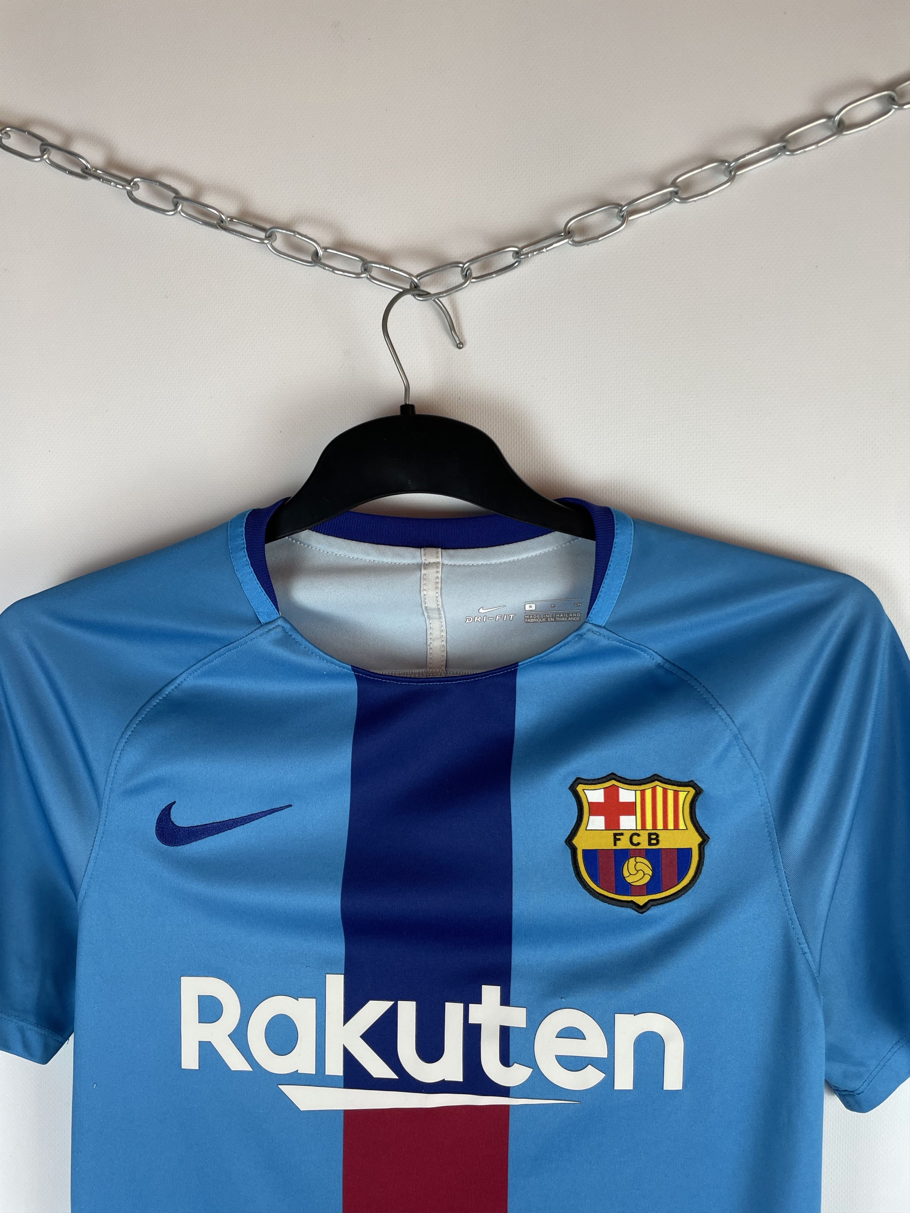Other Vintage Nike FC Barcelona T-shirt soccer jersey Size US S / EU 44-46 / 1 - 3 Thumbnail