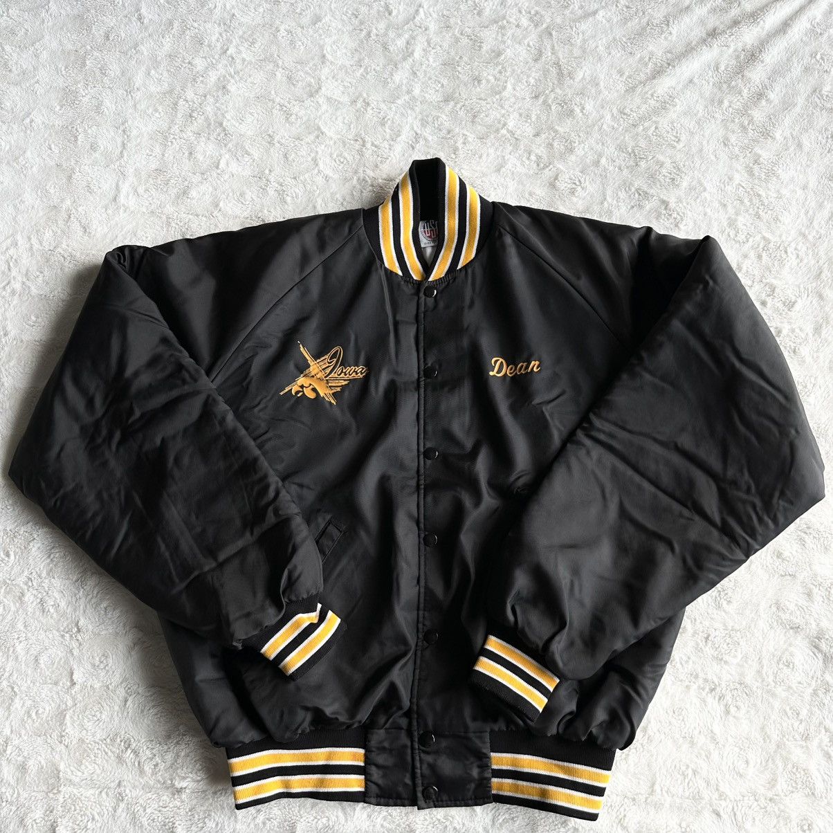 Other Vintage Iowa Satin Jacket Mens XL Black Hawkeyes Varsity Vtg Size US XL / EU 56 / 4 - 2 Thumbnail