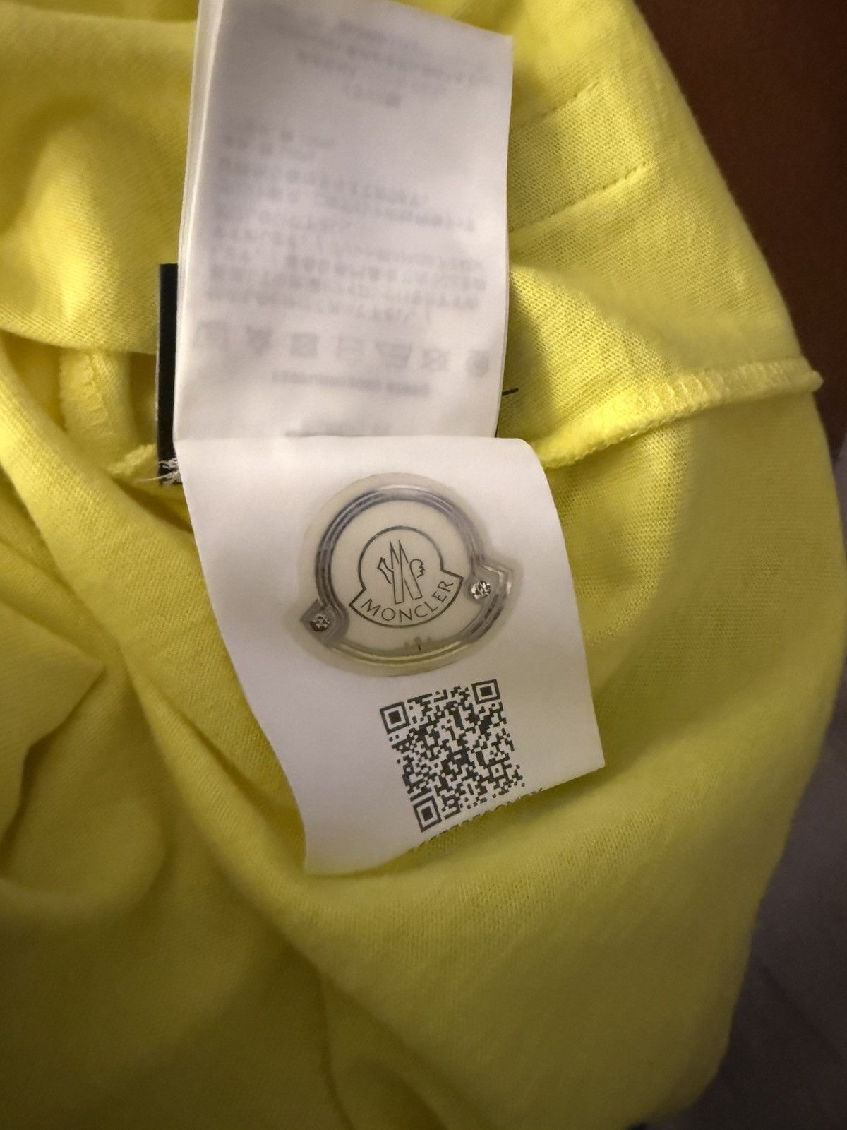 Moncler Moncler Yellow Fragment T Shirt Size US S / EU 44-46 / 1 - 8 Thumbnail