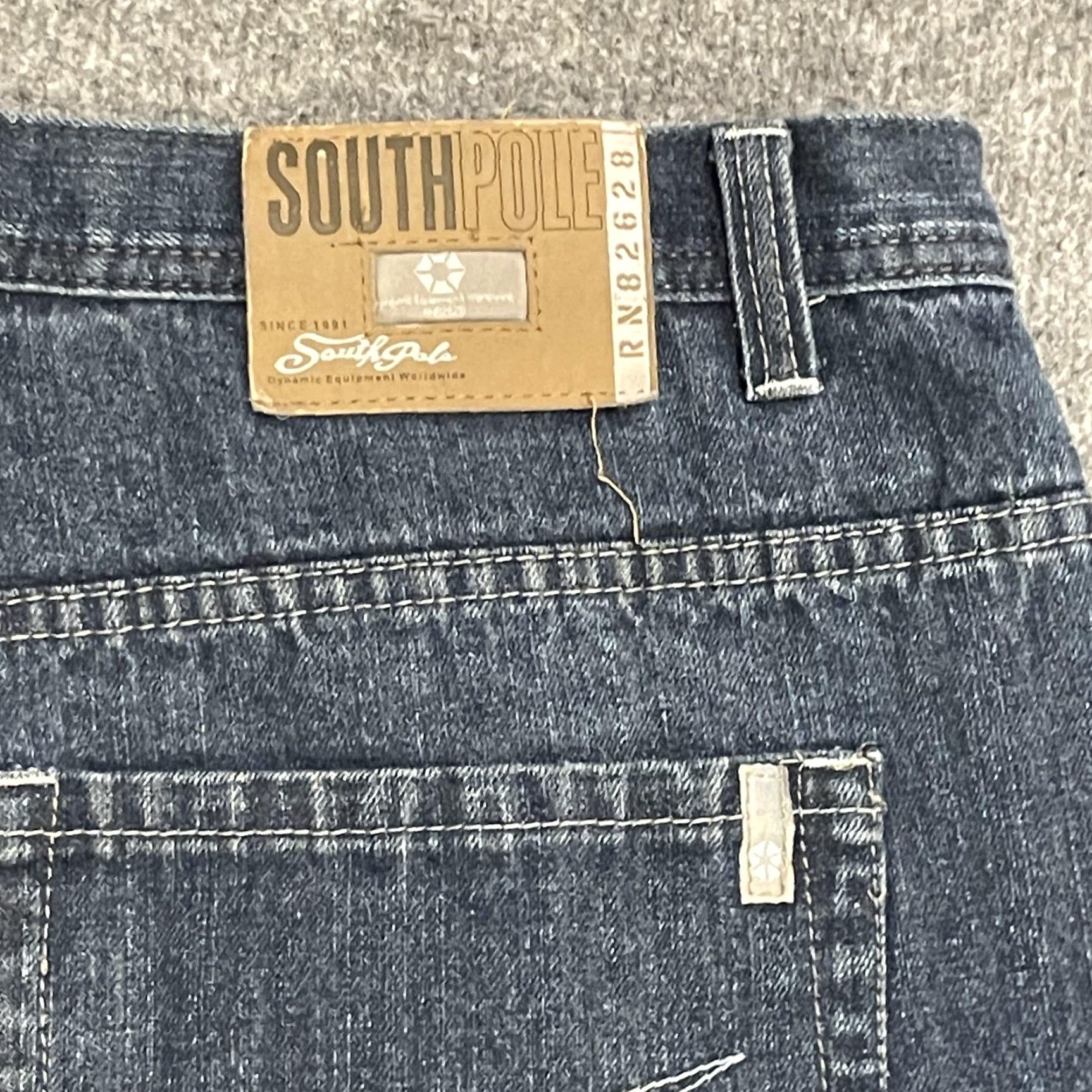 Southpole VINTAGE Southpole Bermuda Shorts Men Blue 42 Relaxed Fit 16" Inseam Denim Pocket Front Flat Front Casual Jeans Size US 42 / EU 58 - 3 Thumbnail