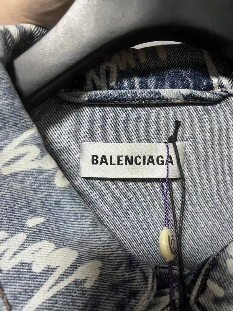 Balenciaga Balenciaga vintage bullet screen printed logo denim jacket- Size US XS / EU 42 / 0 - 3 Thumbnail