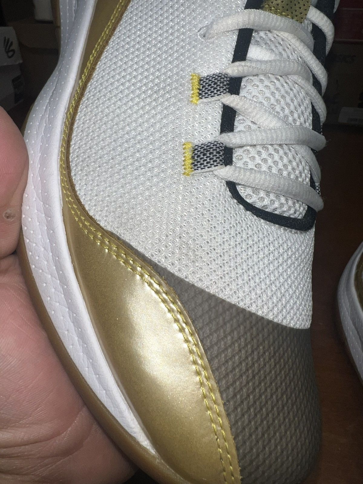 Under Armour 325 NM White Metallic Gold size 10.5 Size US 10.5 / EU 43-44 - 10 Thumbnail