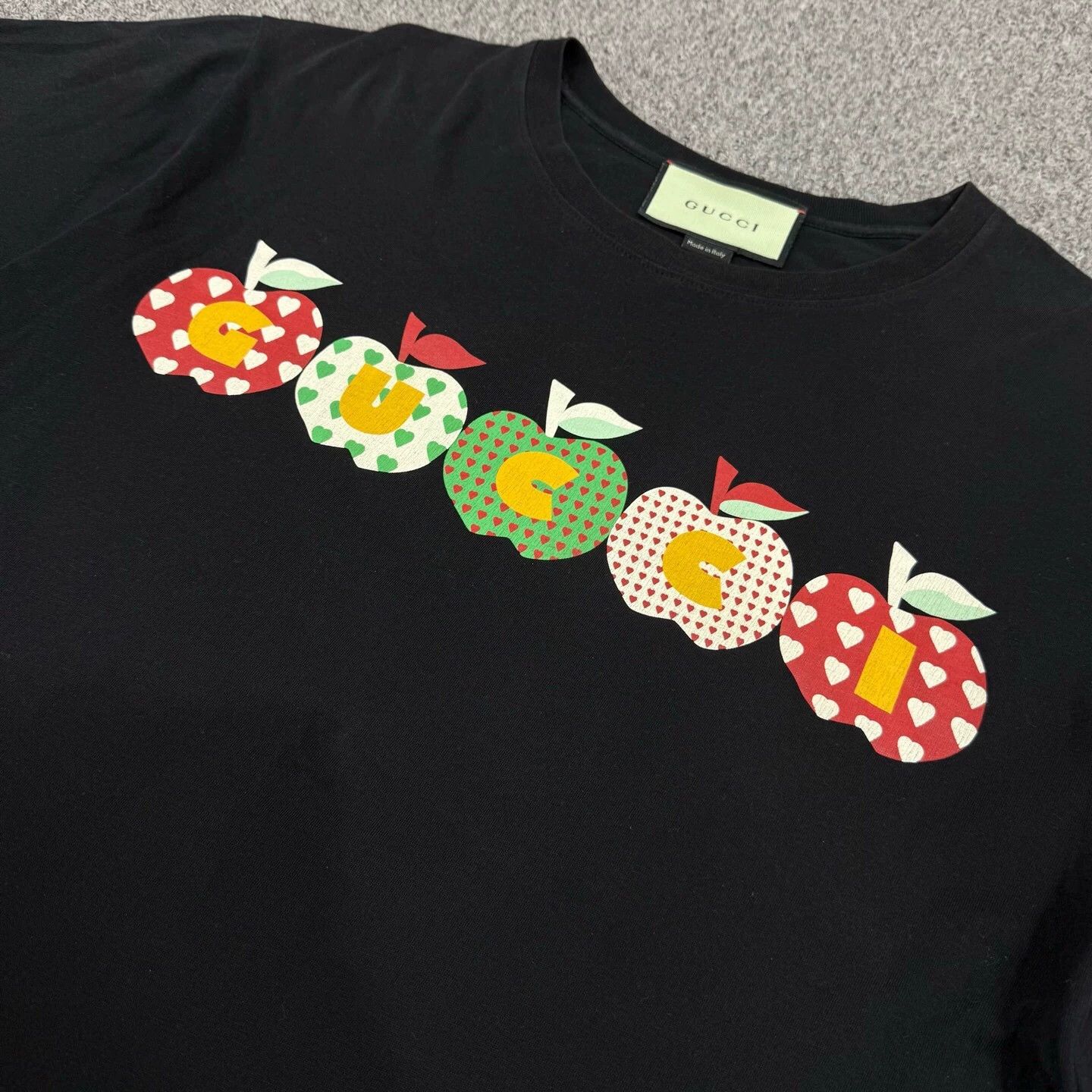 Gucci Gucci Apple Logo Black Short Tee XS Size XS / US 0-2 / IT 36-38 - 3 Thumbnail