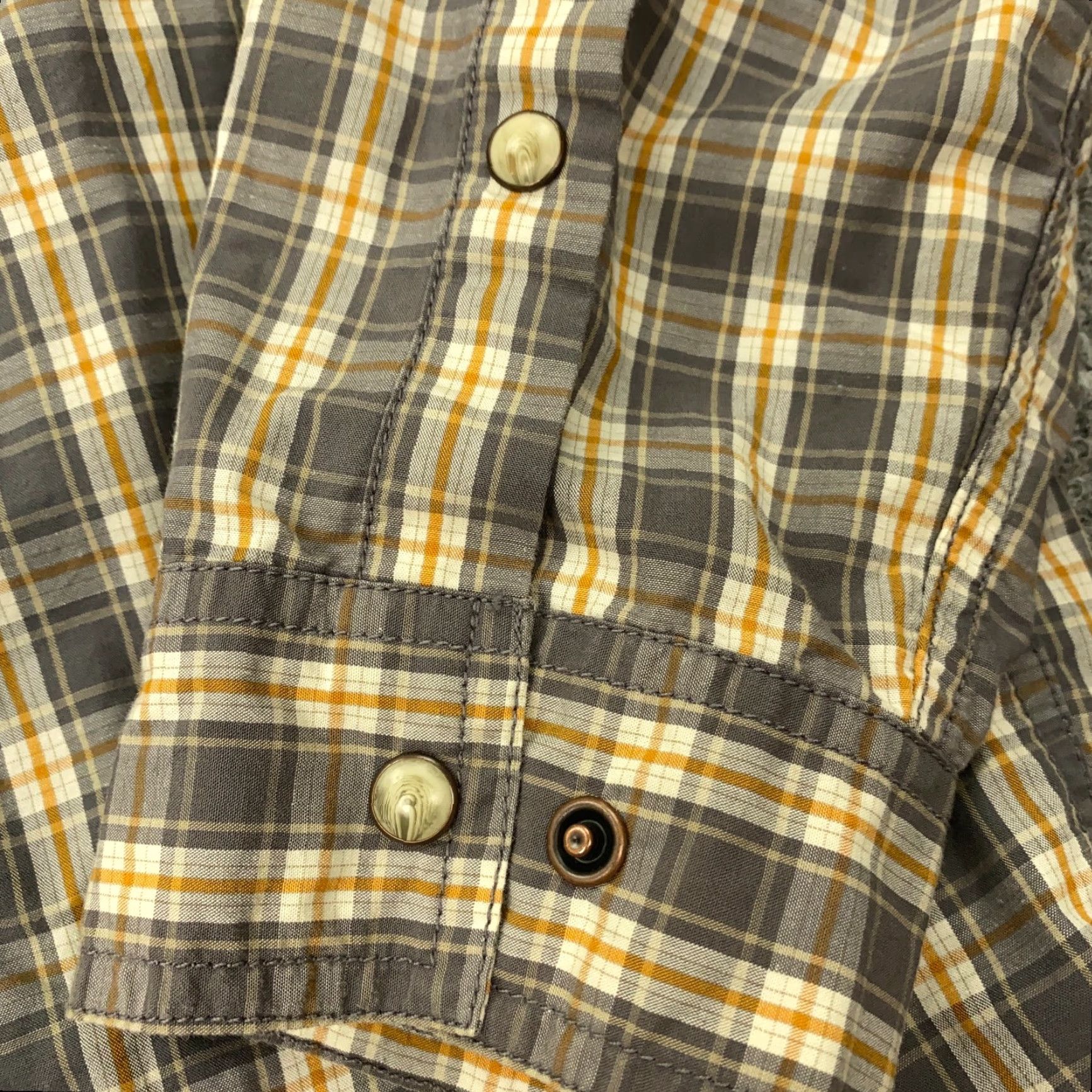Carhartt VINTAGE Carhartt Pearl Snap Shirt Mens M Gray Beige Plaid Button-Up Long Sleeve Size US M / EU 48-50 / 2 - 5 Thumbnail