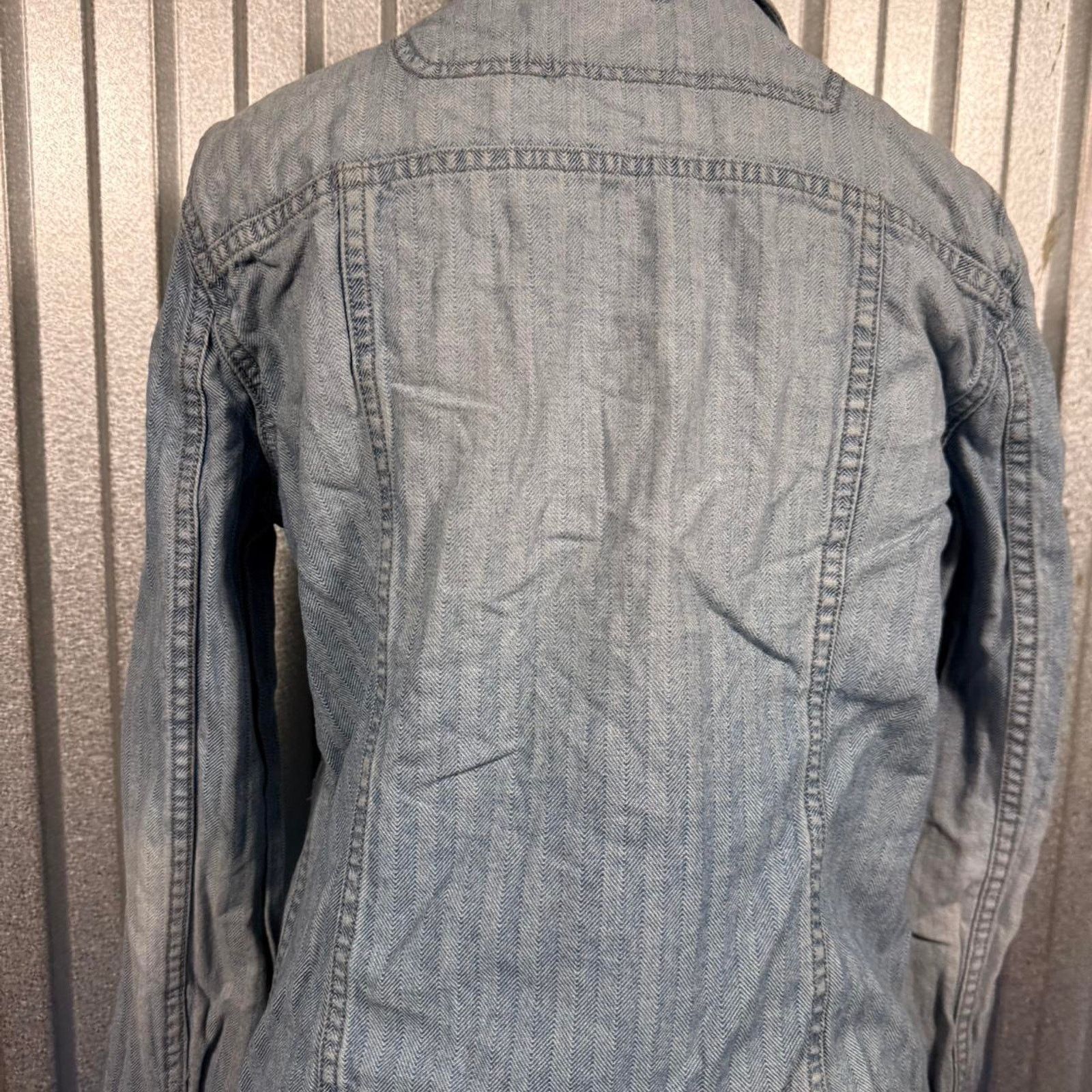 Vintage light blue levis denim jacket