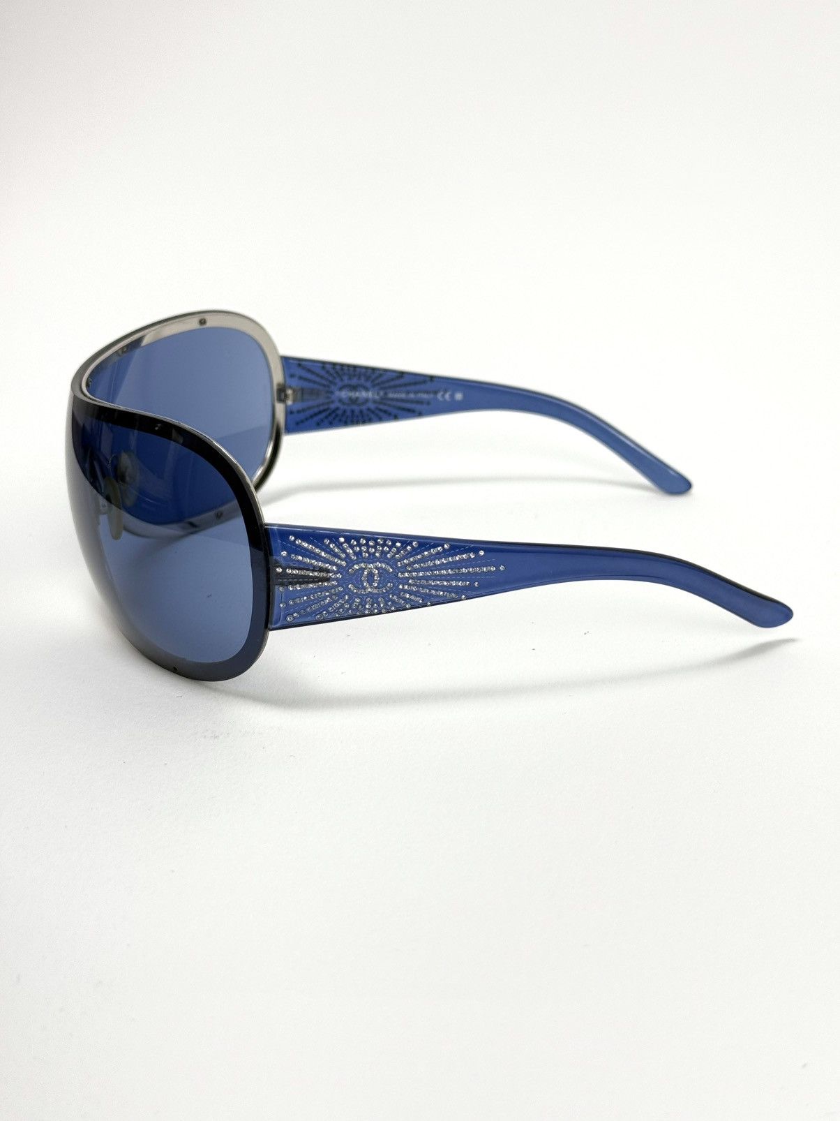Chanel VINTAGE CHANEL RHINESTONE LOGO SUNGLASSES Size ONE SIZE - 3 Thumbnail