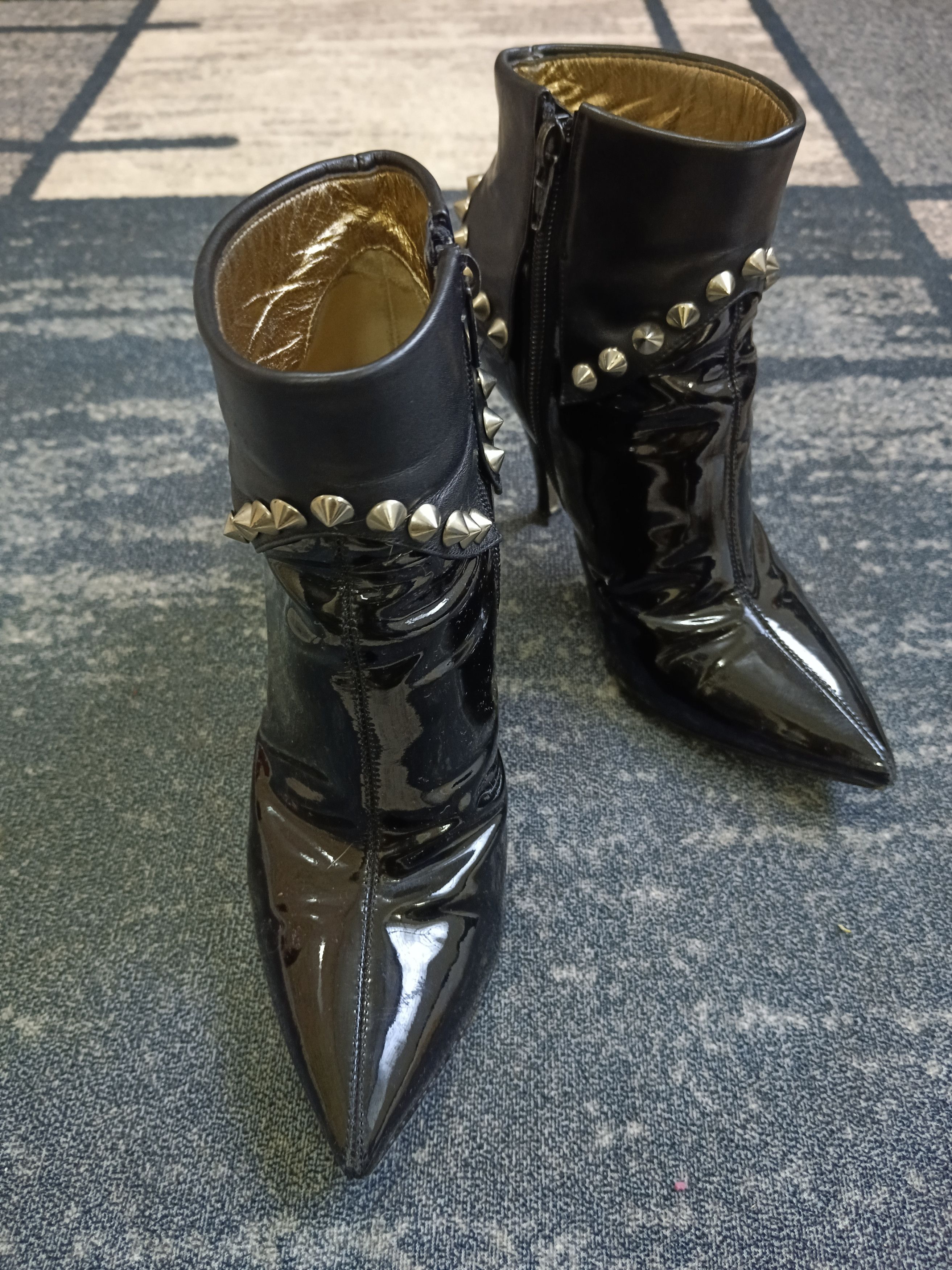 Dolce & Gabbana DOLCE&GABBANA STUDDED Size US 7 / IT 37 - 2 Thumbnail