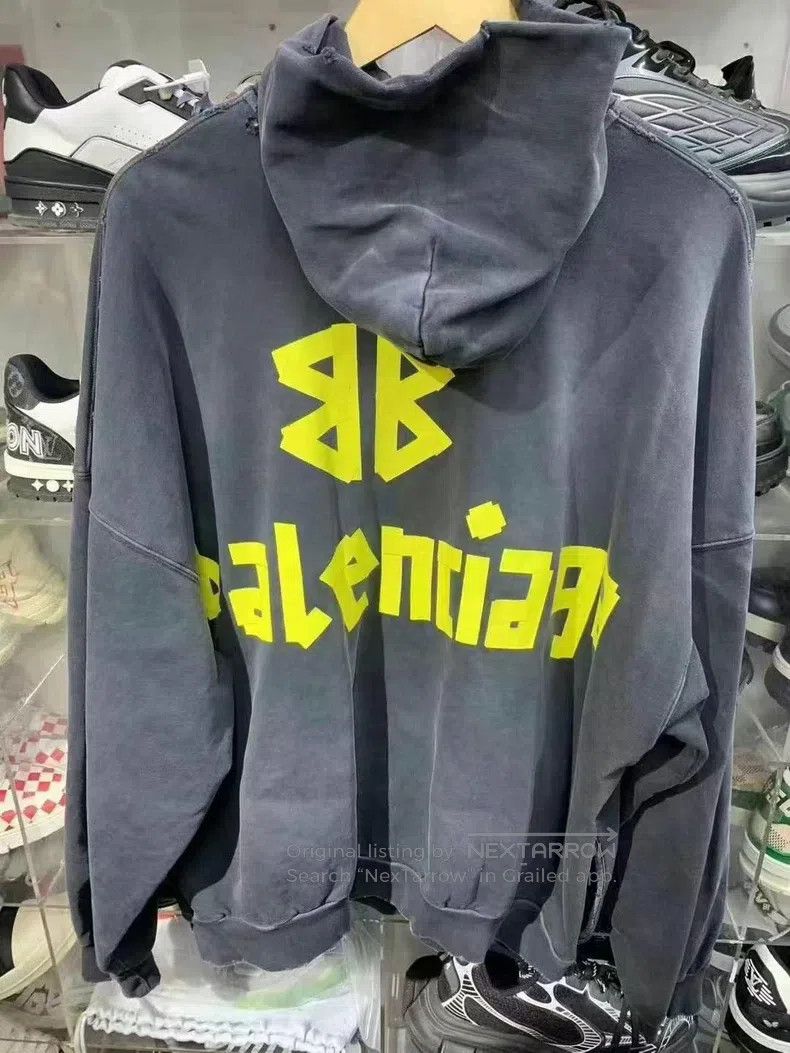 Balenciaga Balenciaga Tape sweatshirt Size US L / EU 52-54 / 3 - 2 Thumbnail
