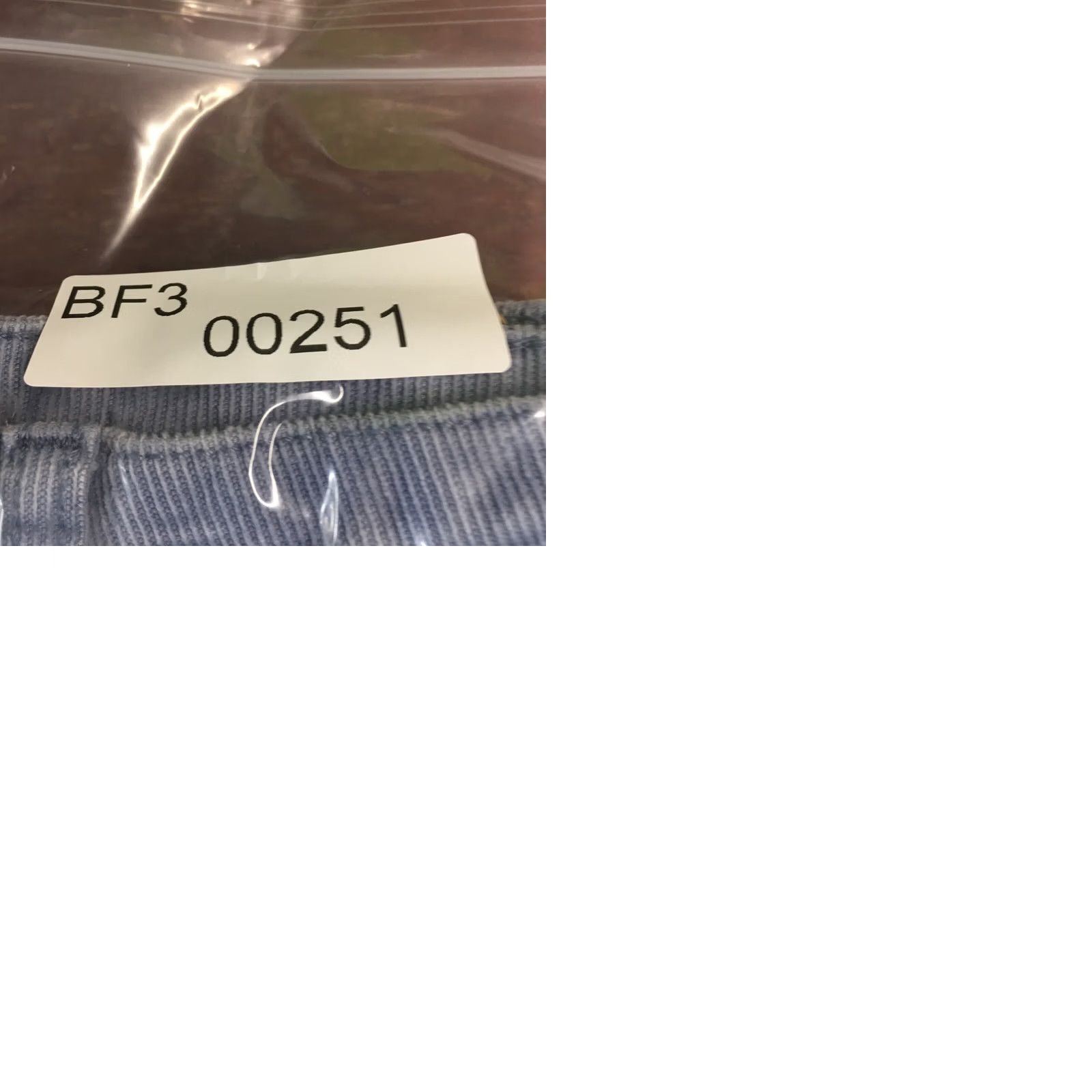 American Eagle Outfitters American Eagle Mom Straight Corduroy Pants Women 2S Blue Button Straight Womens 28in Waist 25.5in Inseam Corduroy Pants Blue Button Size 26" / US 2 / IT 38 - 11 Thumbnail
