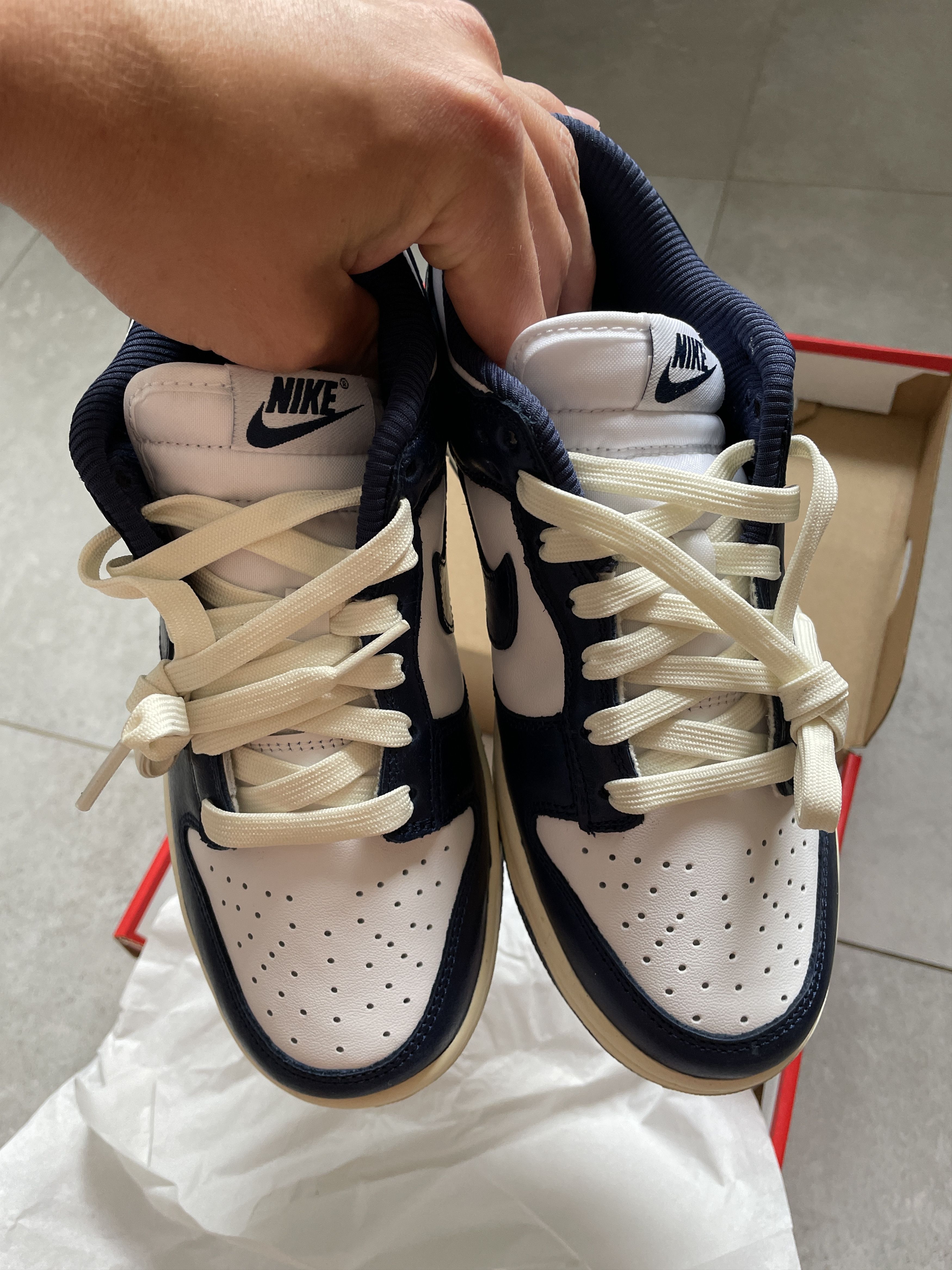 Nike NIKE DUNK LOW PRM VINTAGE MIDNIGHT NAVY Size US 5.5 / EU 38 - 11 Thumbnail