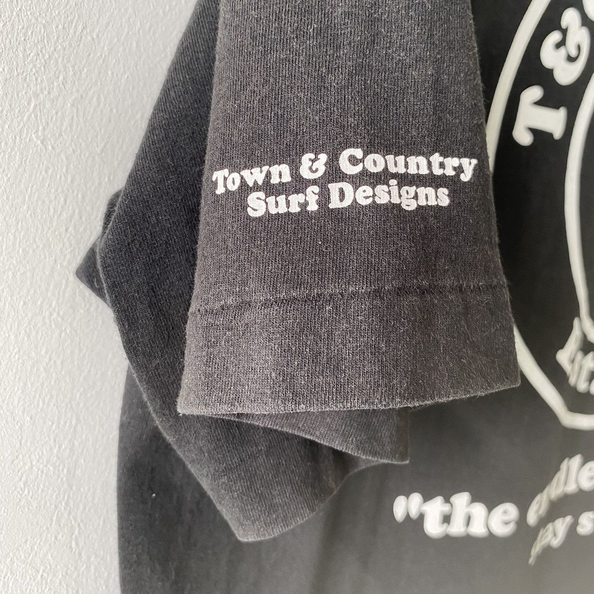 Vintage Vintage Faded 90s T&C Surf Designs ERD GRUNGE GRAIL TEE Size US XL / EU 56 / 4 - 4 Thumbnail