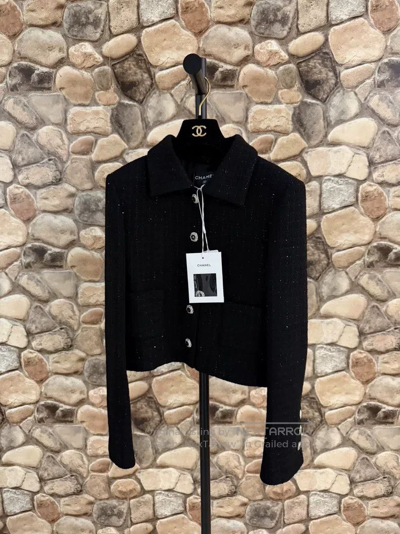 Chanel Chanel 25K black sequined tweed jacket Size XS / US 0-2 / IT 36-38 - 1 Thumbnail