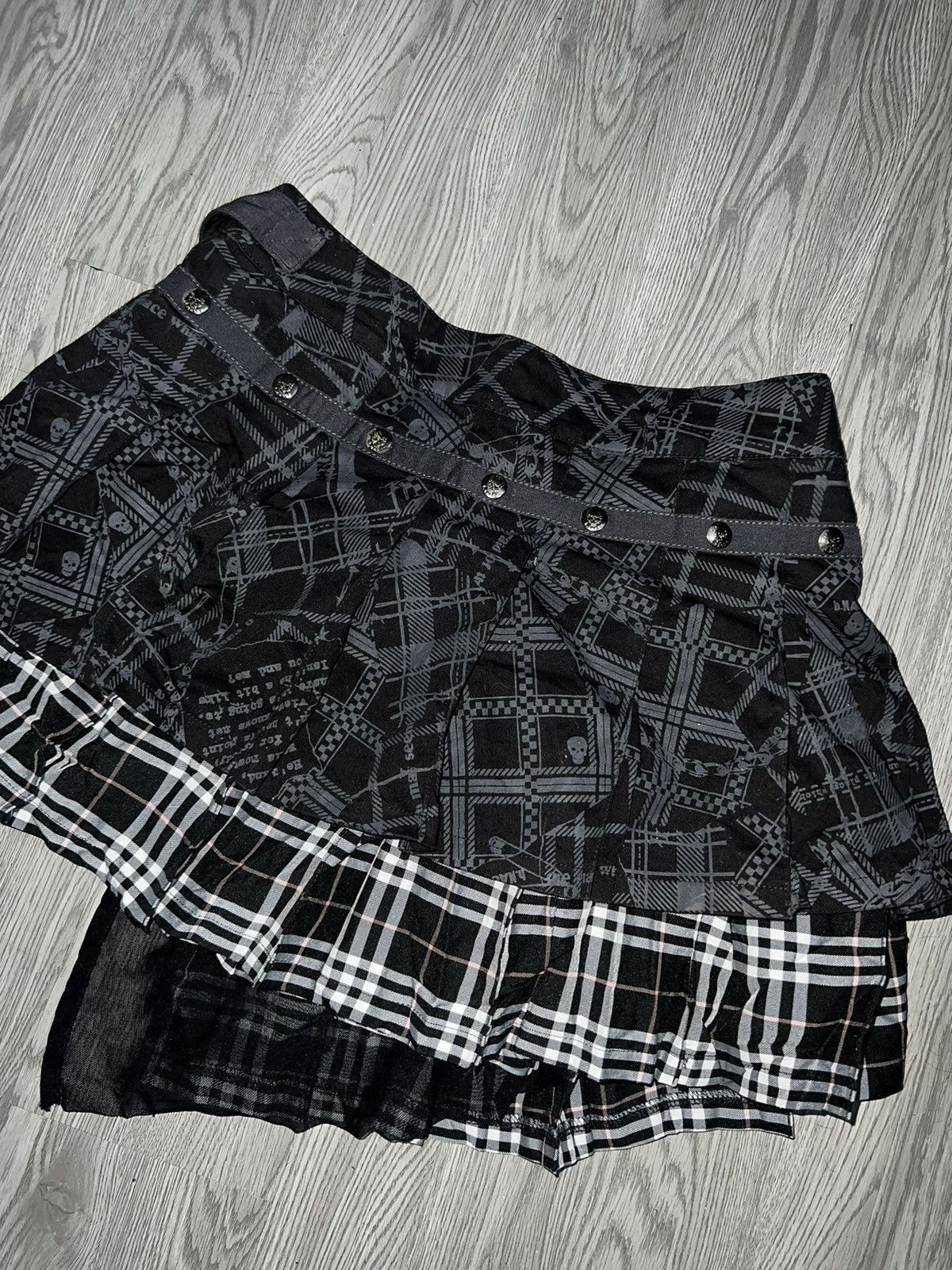 Seditionaries Rare H.ANARCHY wrapped layers skirt ☠️🩸 Size 27" / US 4 / IT 40 - 17 Thumbnail