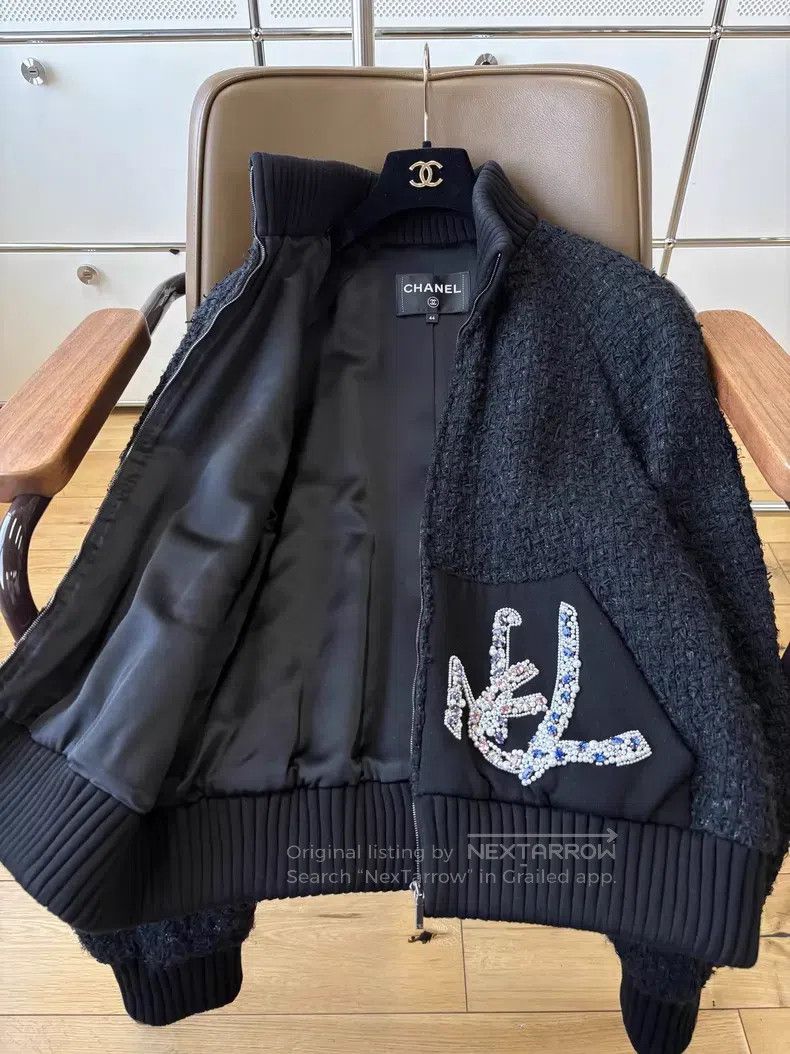 Chanel Chanel 22A black heavy industry stud beaded tweed stand-up Size M / US 6-8 / IT 42-44 - 4 Thumbnail