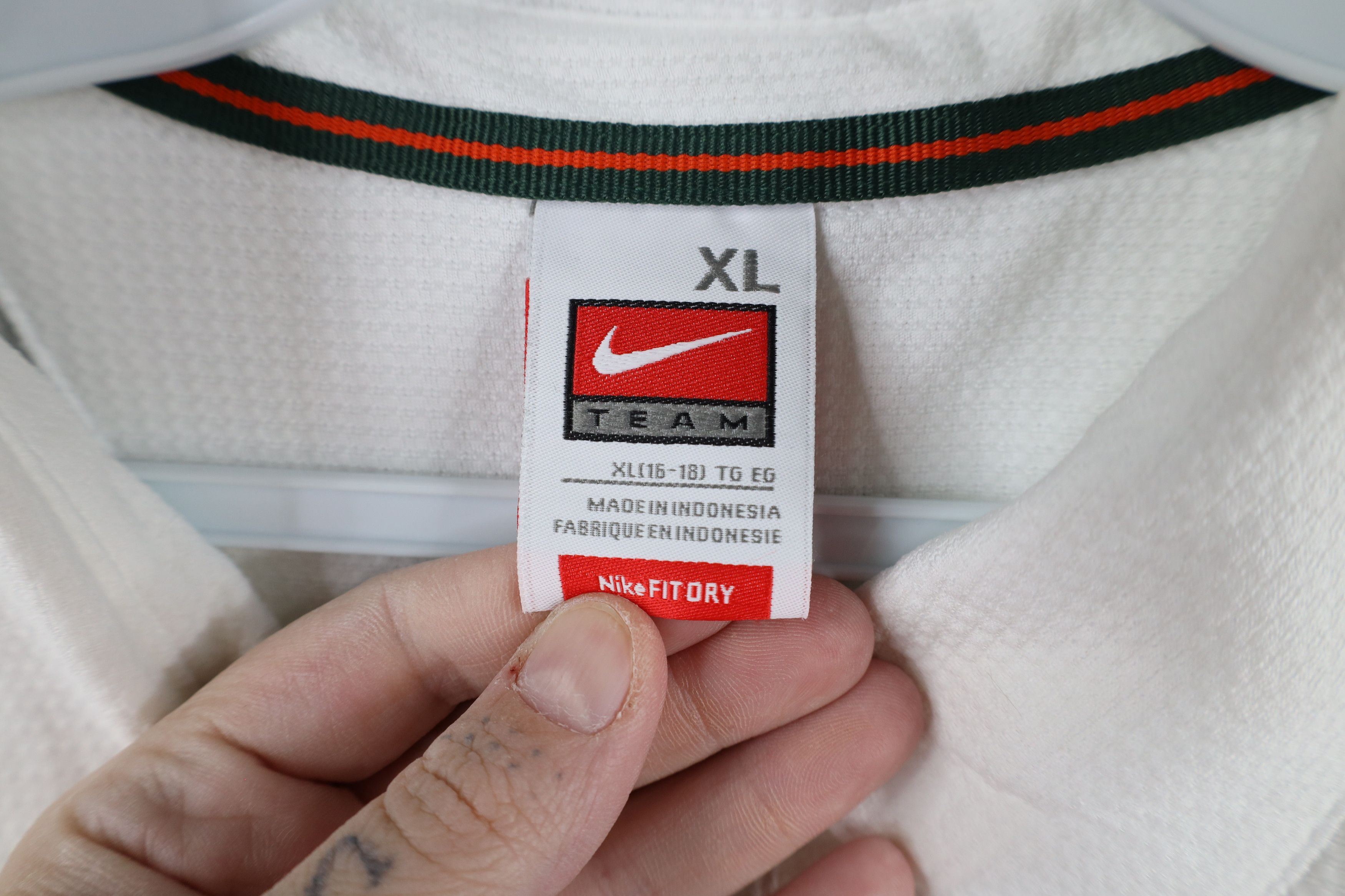 Nike × Vintage Vintage Nike Mini Swoosh University of Miami Hurricanes Polo Size XL / US 12-14 / IT 48-50 - 11 Thumbnail