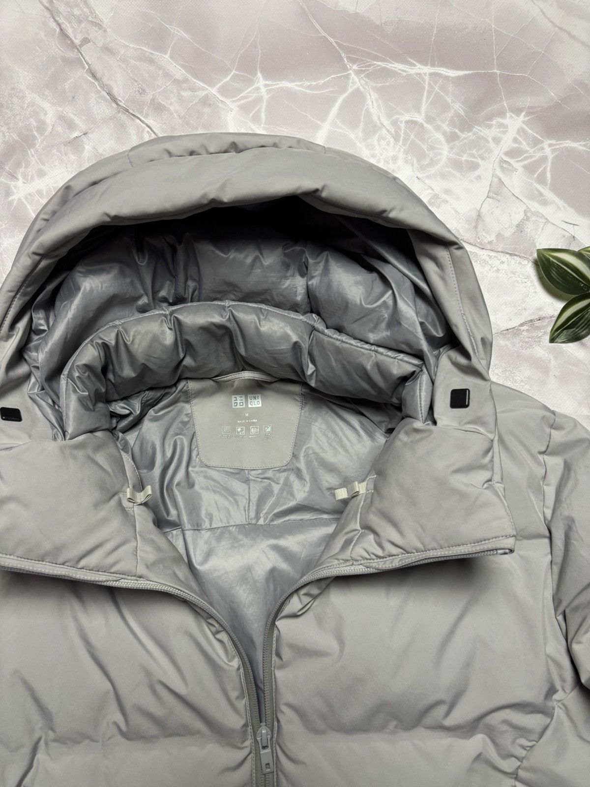 Uniqlo UNIQLO Seamless Down Parka 3D Cut Puffer Jacket Light Gray M Size US M / EU 48-50 / 2 - 5 Thumbnail