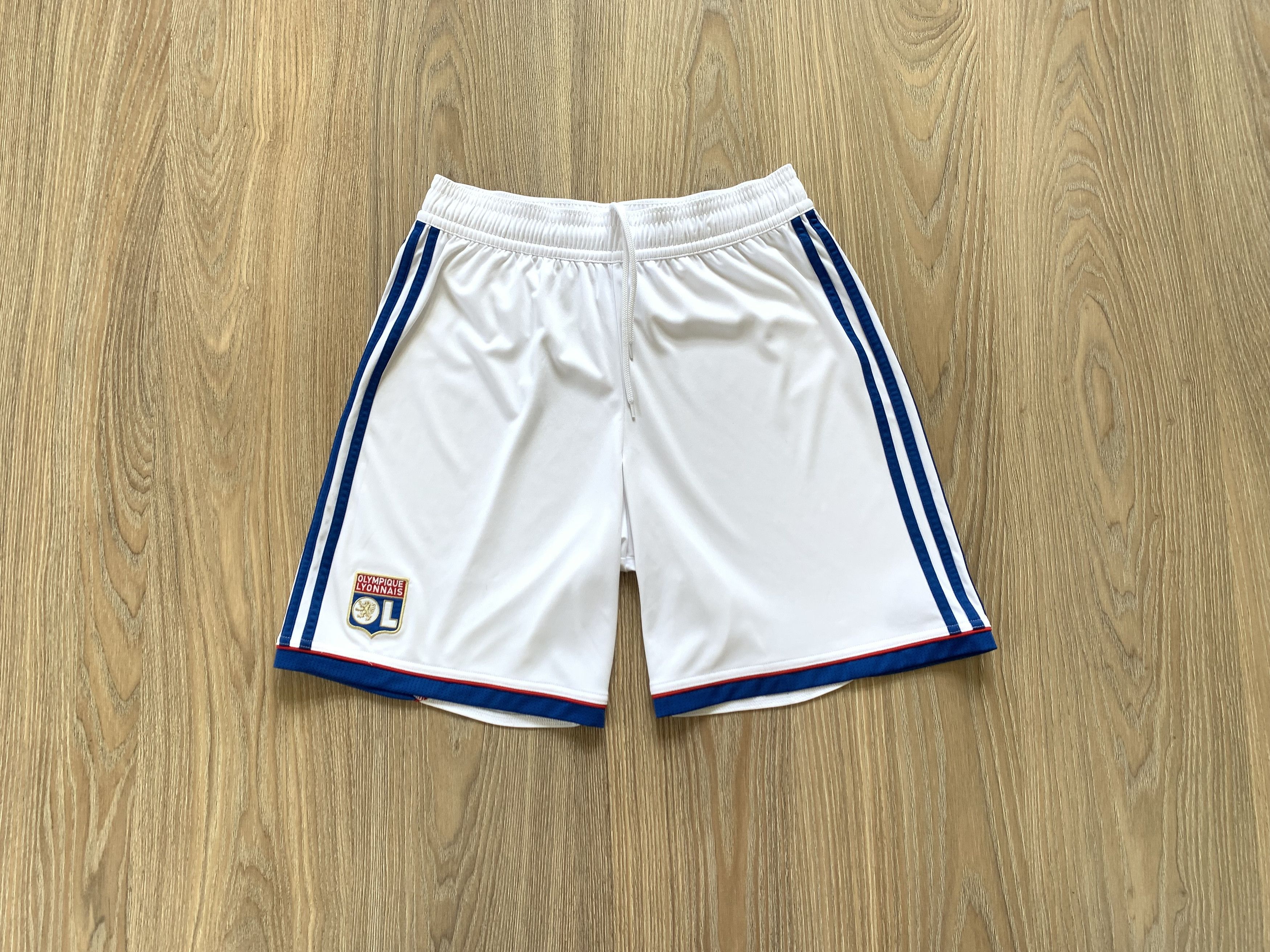 Adidas × Vintage Adidas Olympique Lyon Home Shorts 2011 Size US 32 / EU 48 - 1 Thumbnail