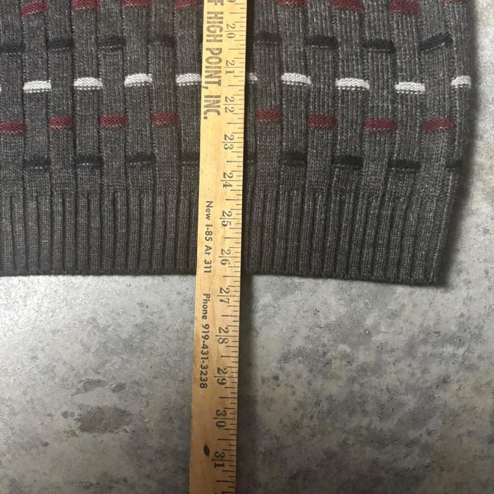 Vintage 90s Munsingwear grey and red Grandpa knit sweater Size XL Size US XL / EU 56 / 4 - 6 Thumbnail