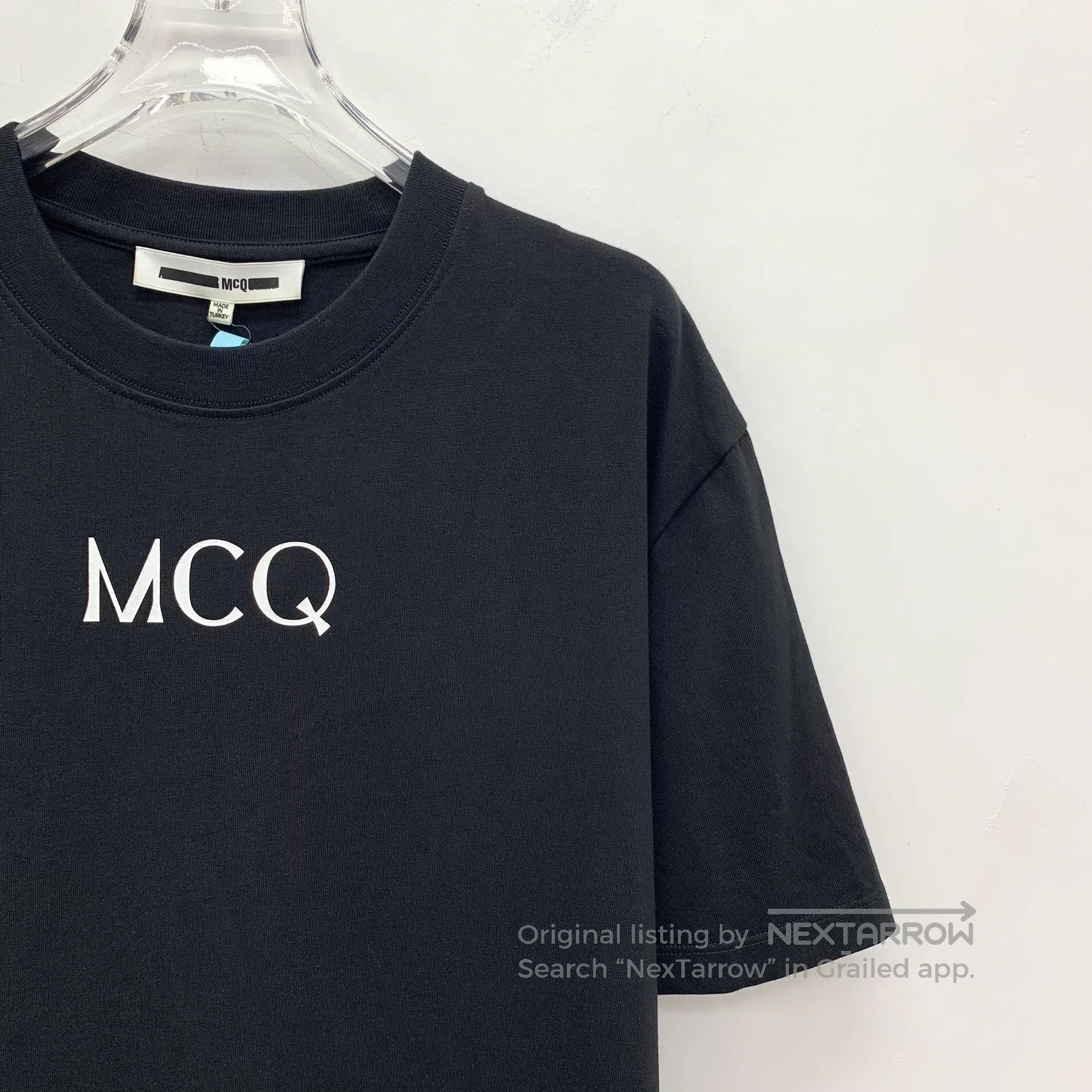 Alexander McQueen Alexander McQueen Black logo letter print cotton crew neck Size US S / EU 44-46 / 1 - 3 Thumbnail