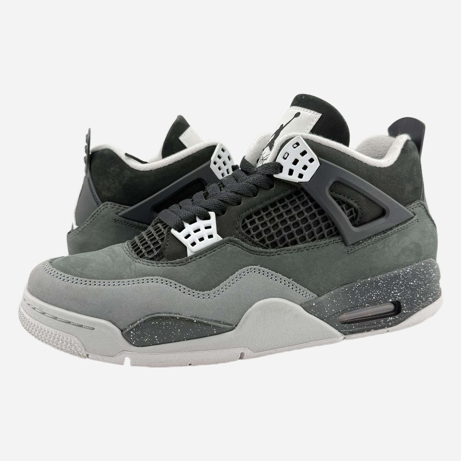 Jordan Brand Air Jordan 4 Retro Black White Black US 10 Used with Box Size US 10 / EU 43 - 1 Thumbnail