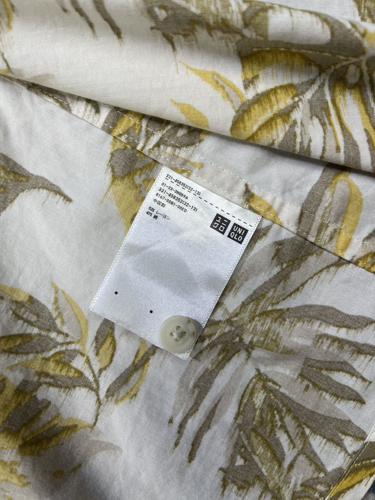 Uniqlo Uniqlo Botanical Print Aloha Hawaiian Shirt Size US M / EU 48-50 / 2 - 12 Thumbnail