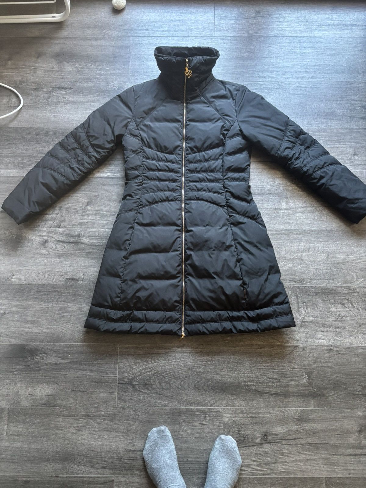Moncler Moncler Jacket Size 3 / M Size M / US 6-8 / IT 42-44 - 1 Thumbnail