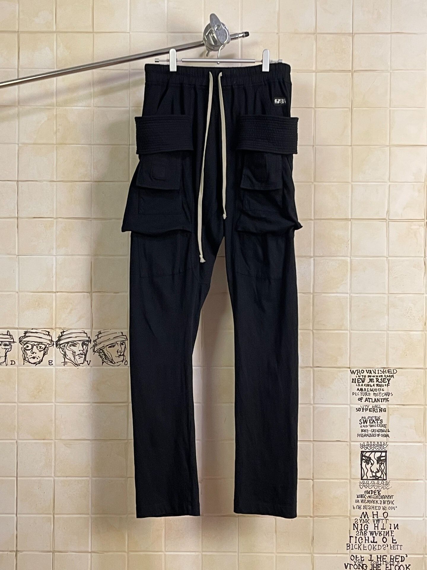 Rick Owens Drkshdw Rick Owens Drkshdw Black Pants Size US 26 / EU 42 - 1 Thumbnail