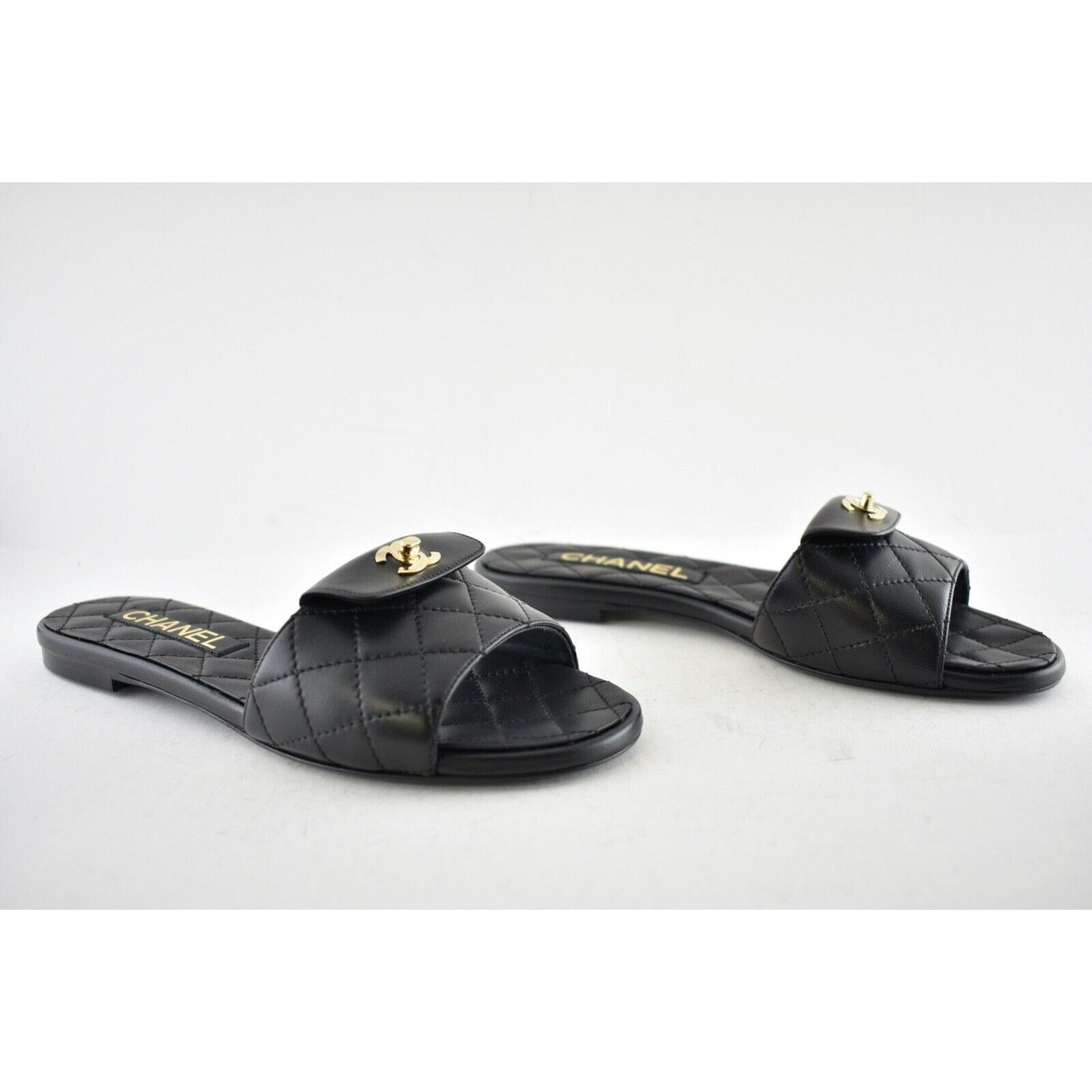 Chanel Chanel REV Black Turnlock Quilted Gold CC Logo Mules Slide Size US 5.5 / IT 35.5 - 4 Thumbnail