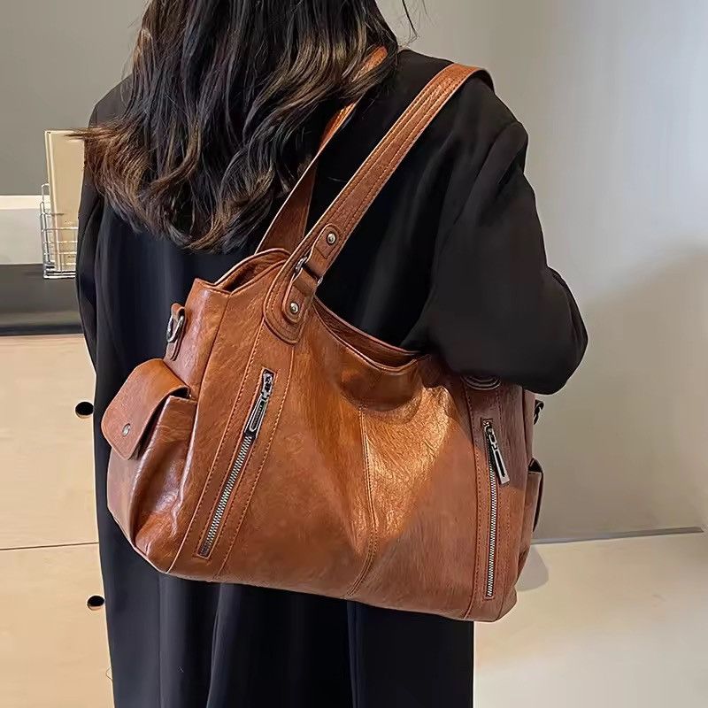 Japanese Brand Soft Interior Compartment Shoulder Bag Size ONE SIZE - 3 Thumbnail