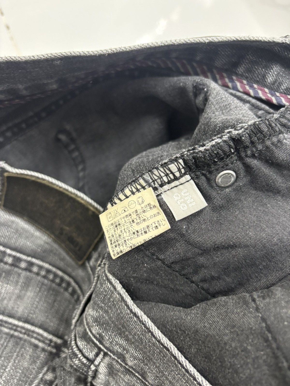 Jean × Undercover × Uniqlo VINTAGE CLAWMARK JEANS S-001 UNIQLO BLACK UNDERCOVER STYLE Size US 34 / EU 50 - 11 Thumbnail