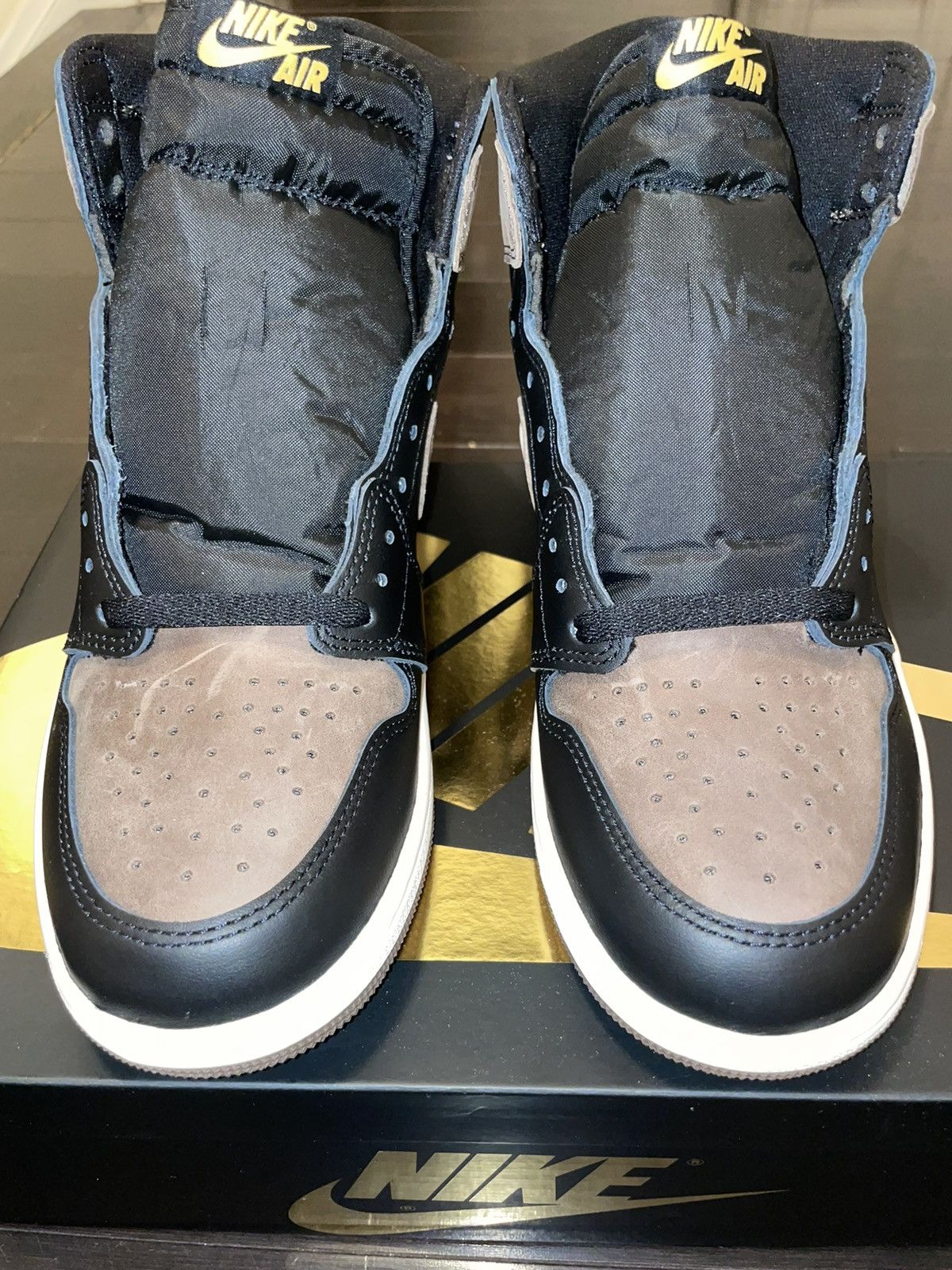Jordan Brand Jordan 1 high palomino size 9.5 mens Size US 9.5 / EU 42-43 - 3 Thumbnail