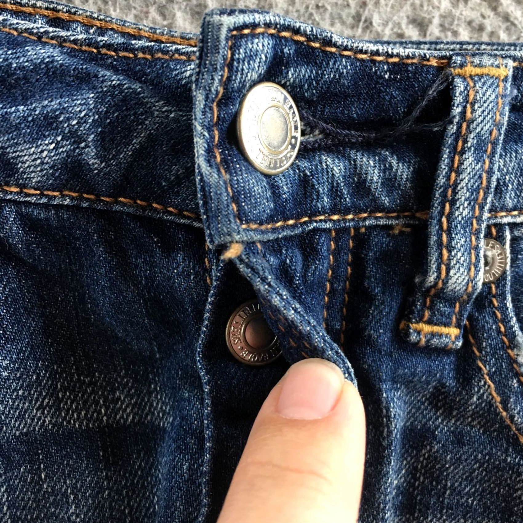 American Eagle Outfitters American Eagle Outfitters Mini Skirt Womens 0 Regular Blue Denim Distressed Zip Shorts? Size 25" / US 0 / IT 36 - 4 Thumbnail