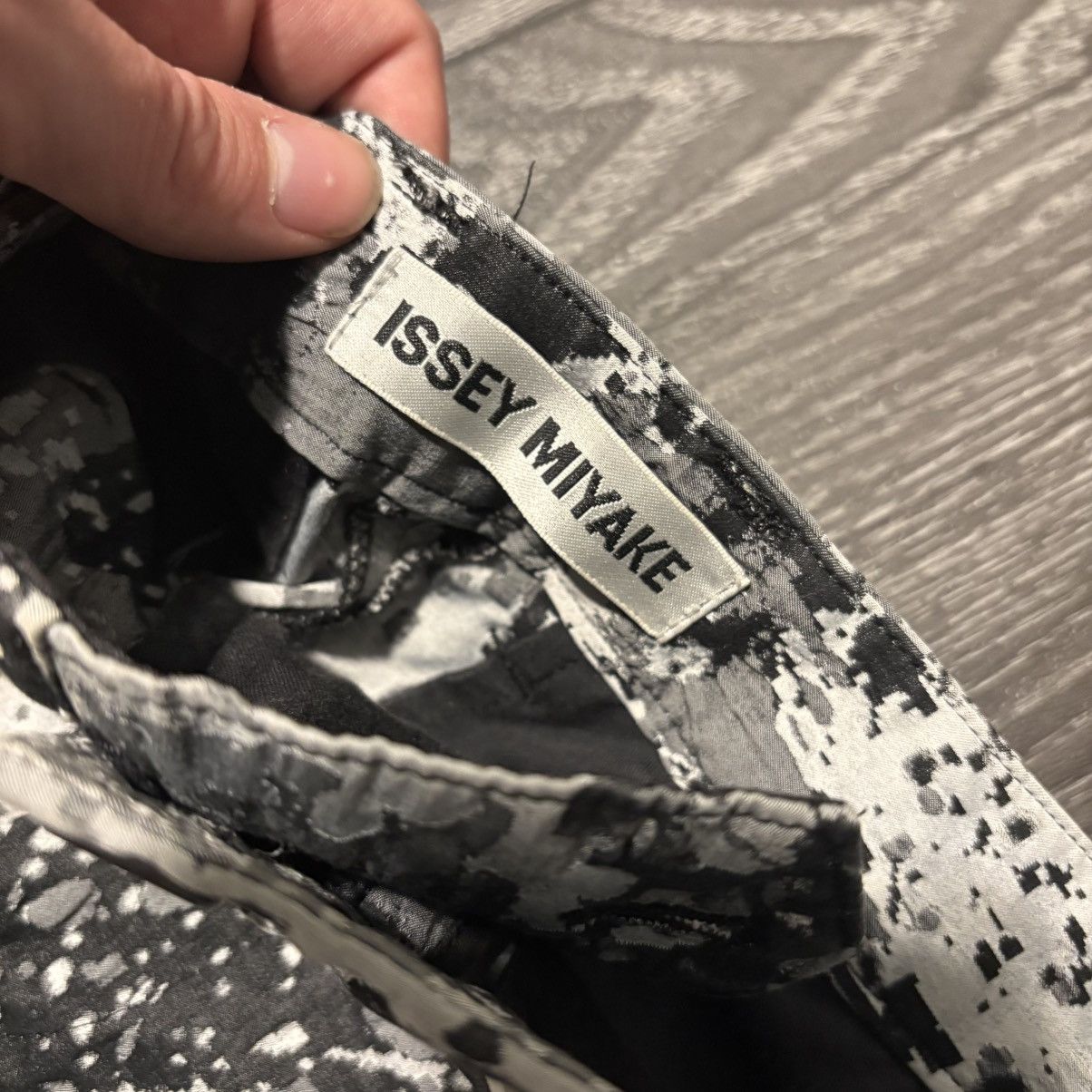 Issey Miyake S/S11 paint splatter pants Size US 28 / EU 44 - 4 Thumbnail