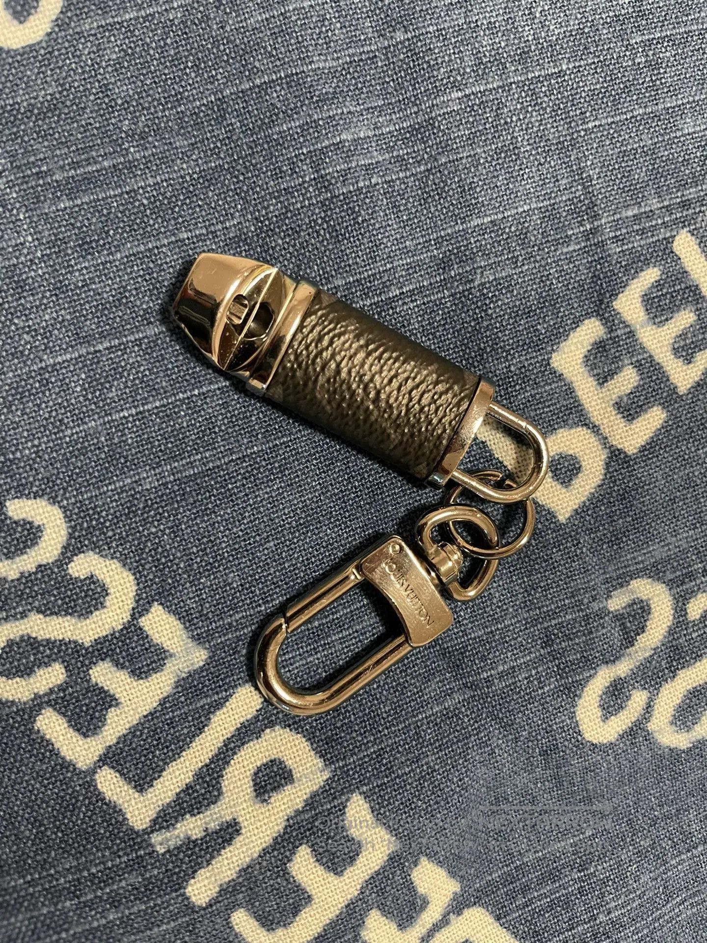 Louis Vuitton Louis Vuitton Whistle Keychain Pendant. Size ONE SIZE - 1 Thumbnail