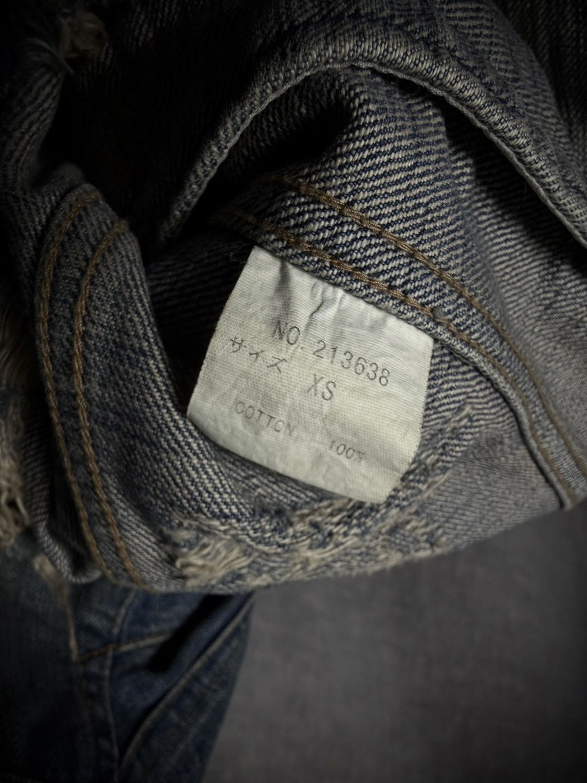 Le Grande Bleu (L.G.B.) LGB Distressed Fringe Denim Jacket Size US XS / EU 42 / 0 - 9 Thumbnail