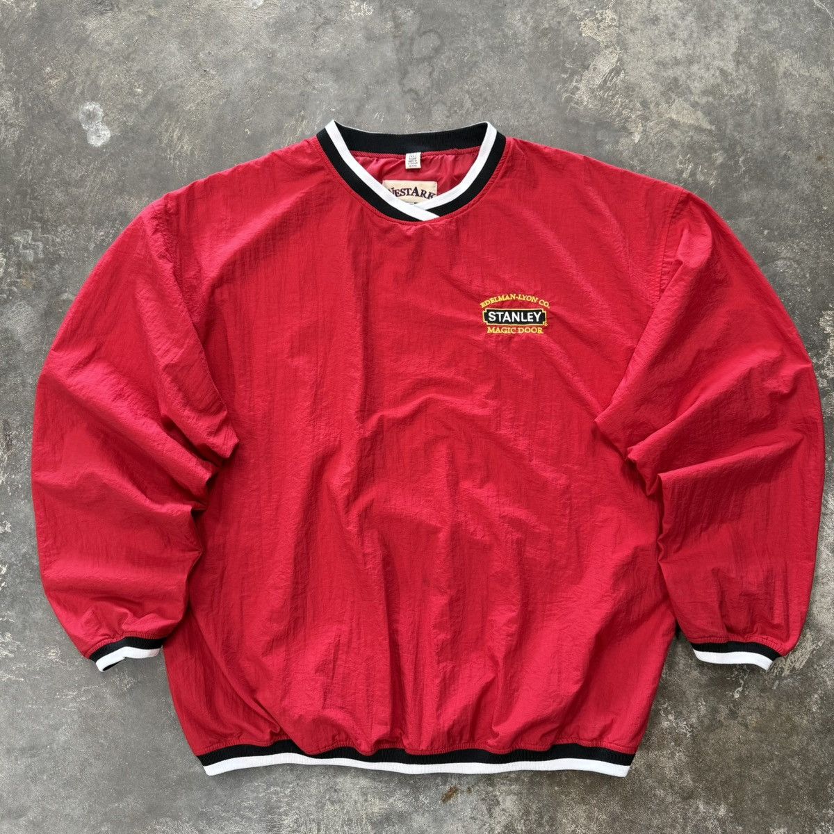 Vintage Vintage Stanley Magic Door Nylon Pullover XL Size US XL / EU 56 / 4 - 1 Thumbnail