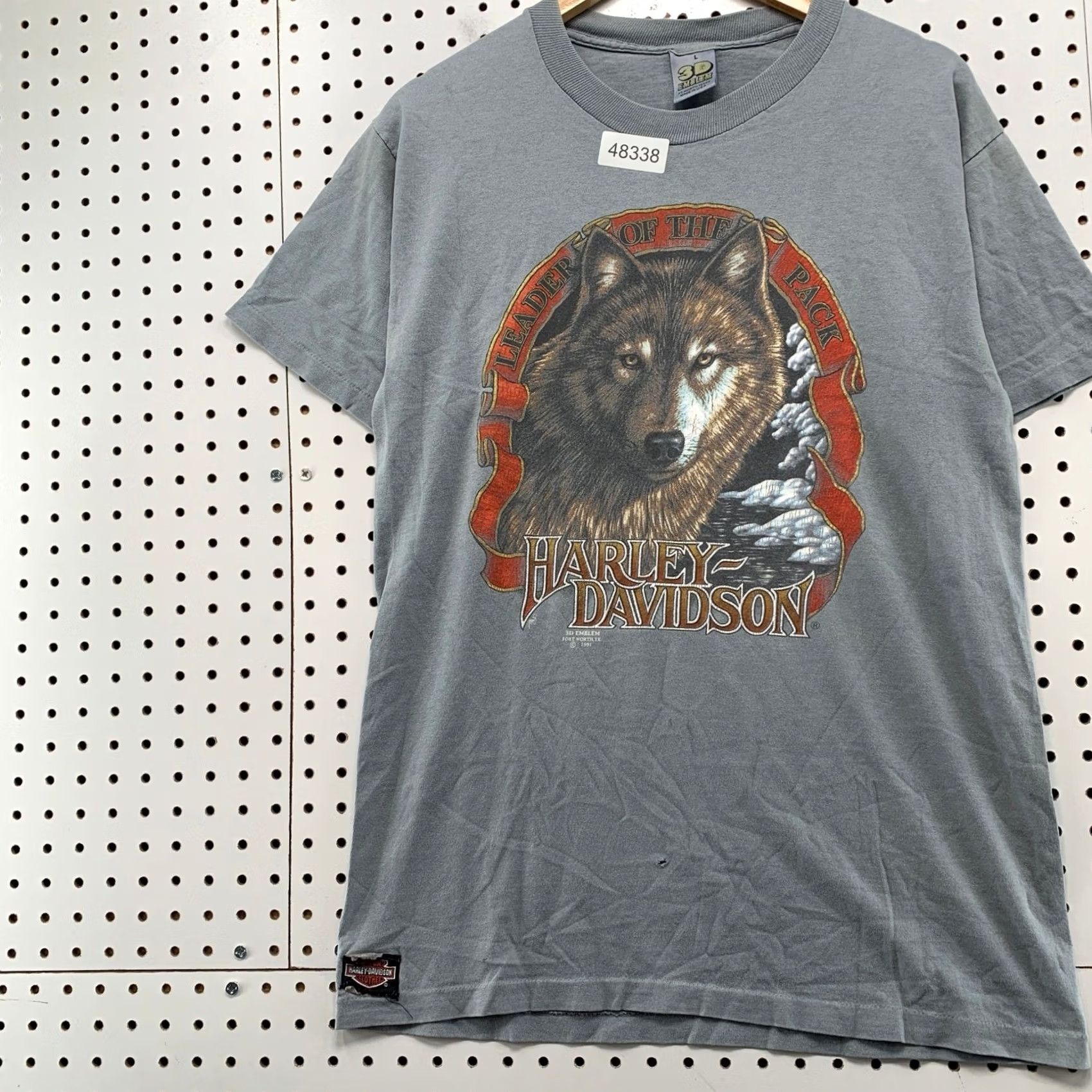 Harley Davidson VINTAGE Harley-Davidson 3D Emblem Wolf T Shirt Leader of the Pack Gray Men L Short Sleeve Crew Neck Graphic Print Logo 90s Bikes Animal 1990s Womens? Size US L / EU 52-54 / 3 - 5 Thumbnail