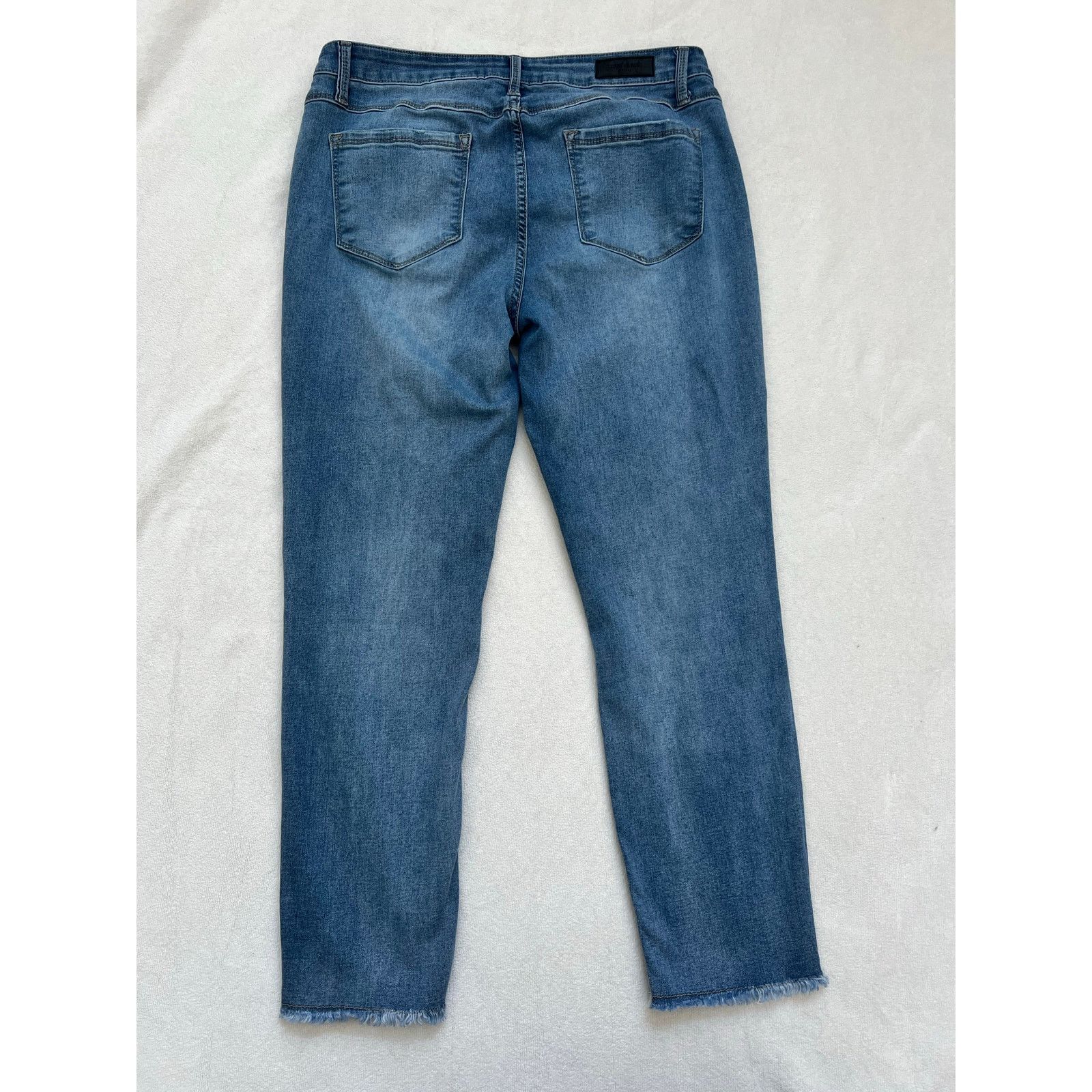 Kenneth Cole Kenneth Cole New York MidRise Jess Skinny Jeans Size 12 Size 34" / US 12 / IT 48 - 8 Thumbnail